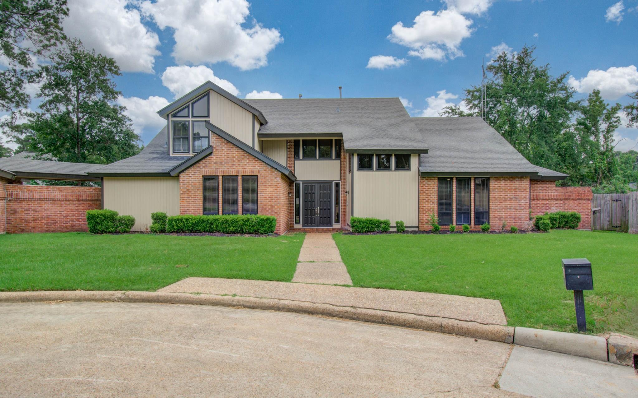3310 Oak Knoll Court