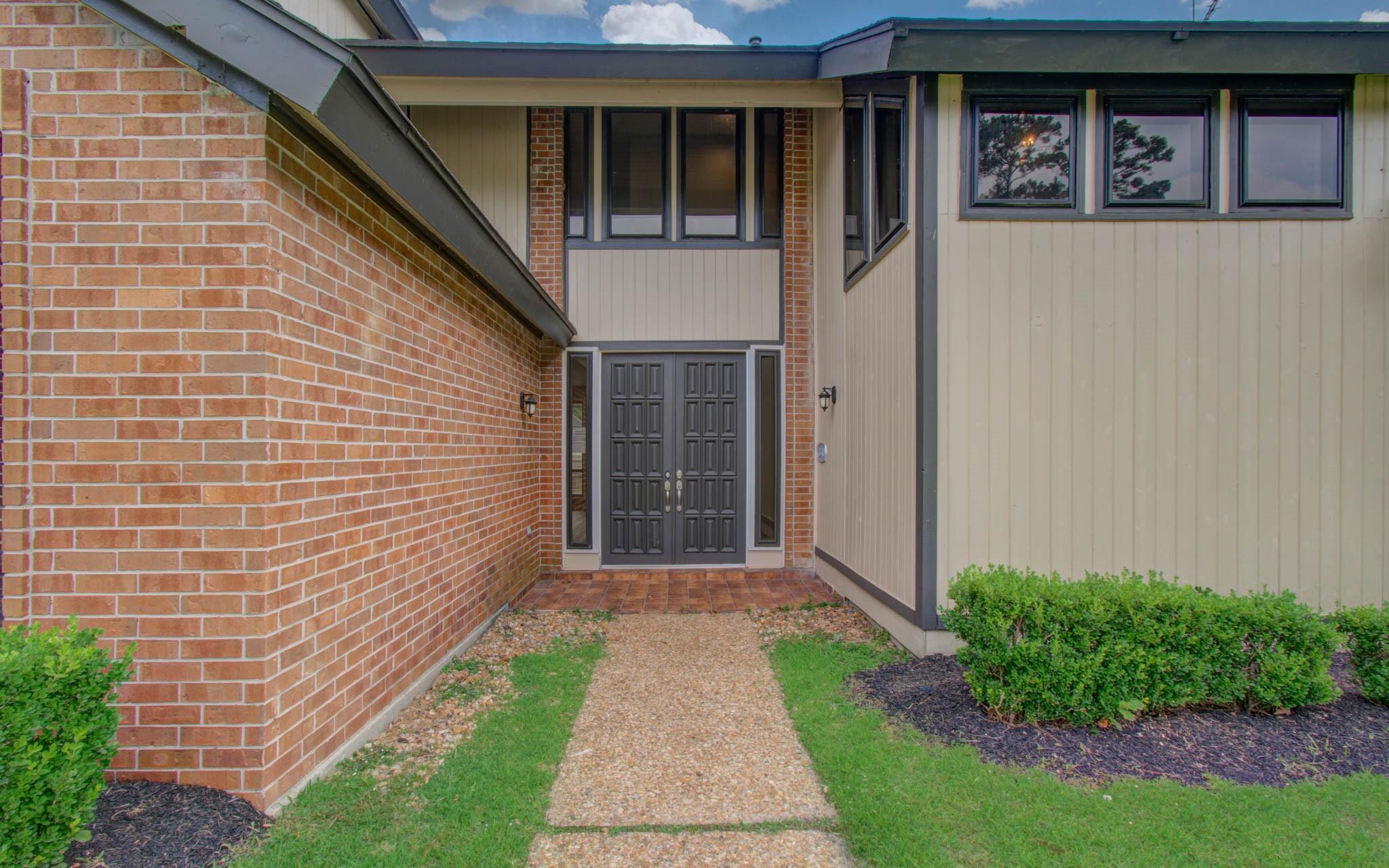 3310 Oak Knoll Court