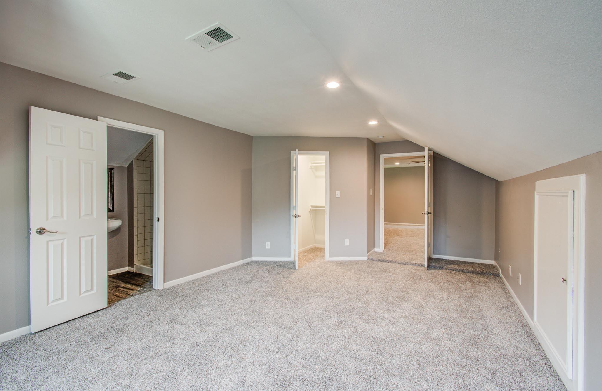 3310 Oak Knoll Court