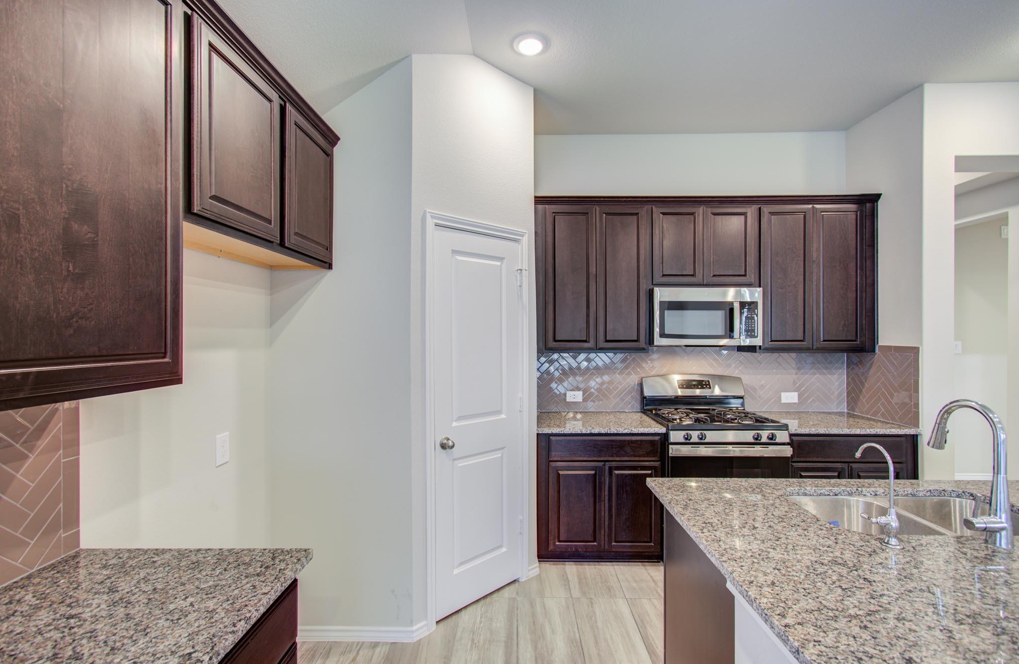 3417 Acacia Grove Lane