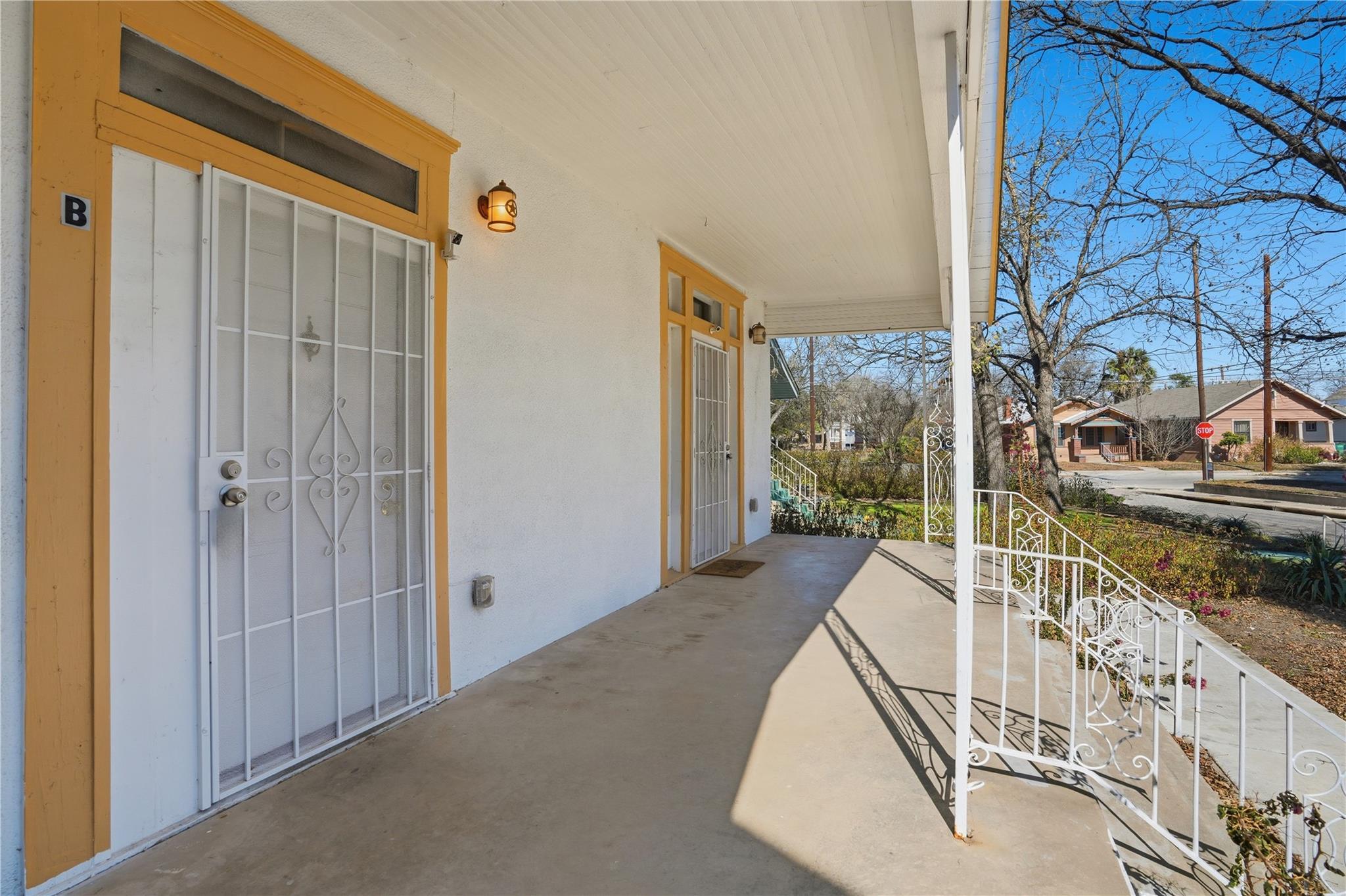 311 Castillo Avenue