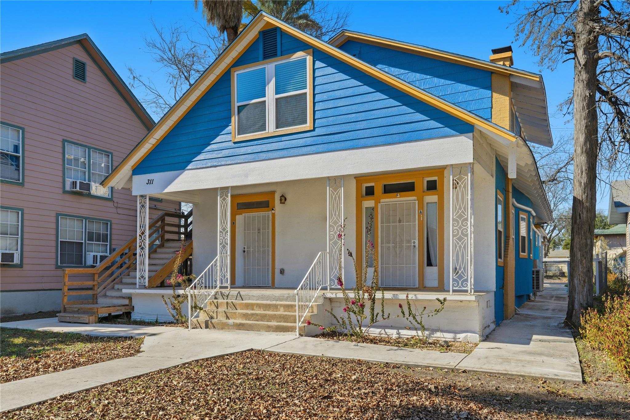311 Castillo Avenue