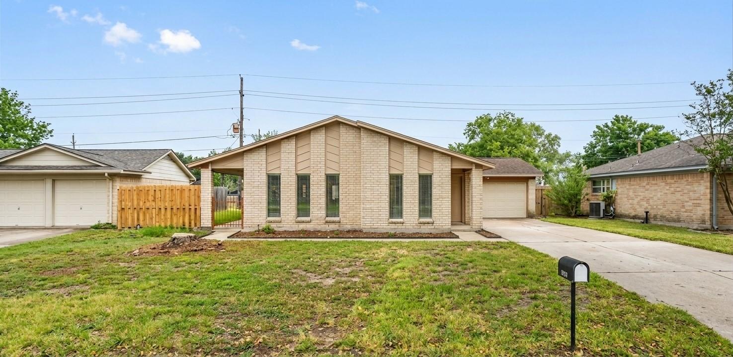 10215 Windriver Drive
