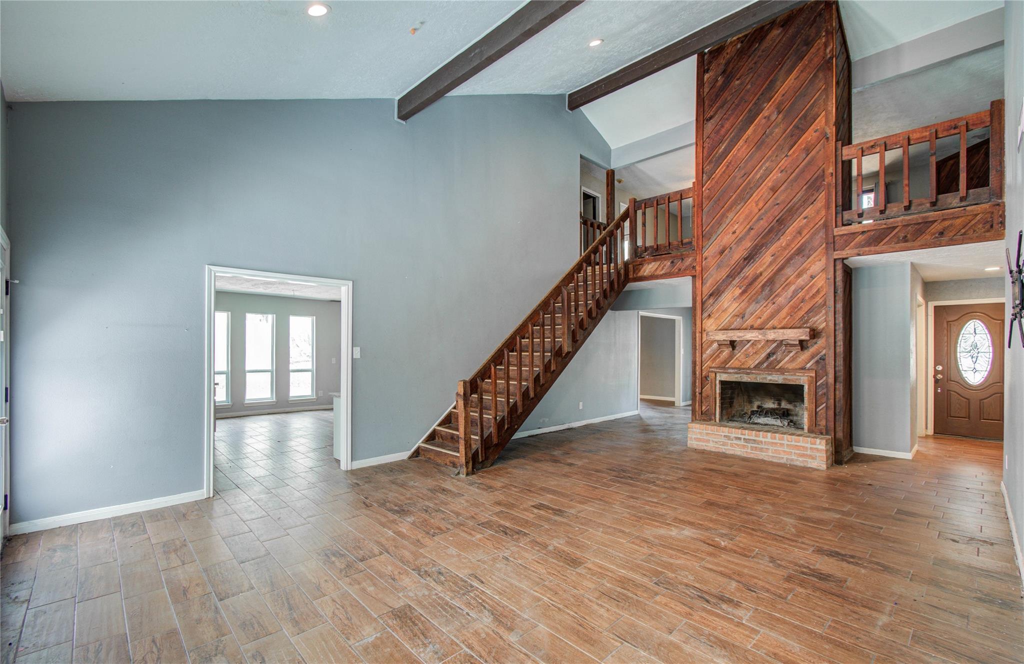 2114 Woodland Valley Drive