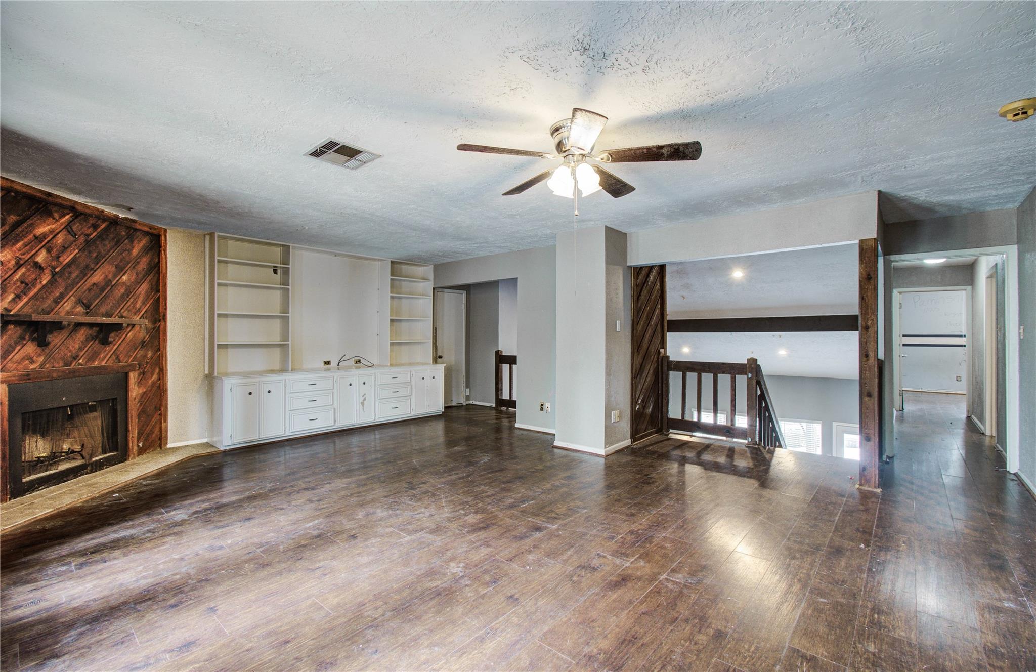 2114 Woodland Valley Drive