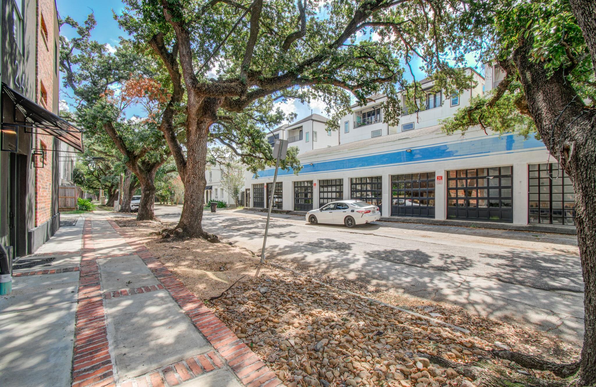 2114 Mason Street