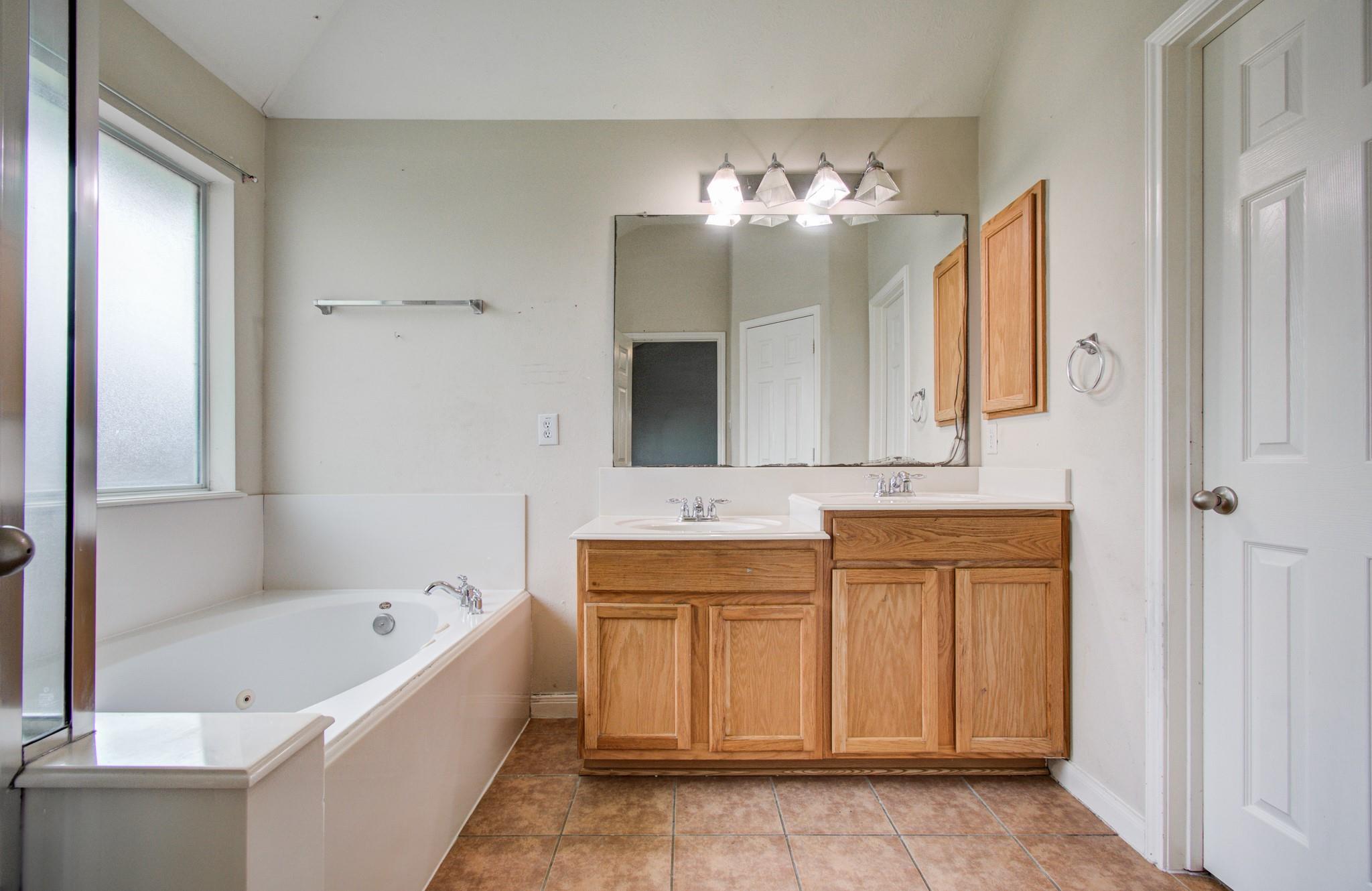21606 Kings Bend Drive