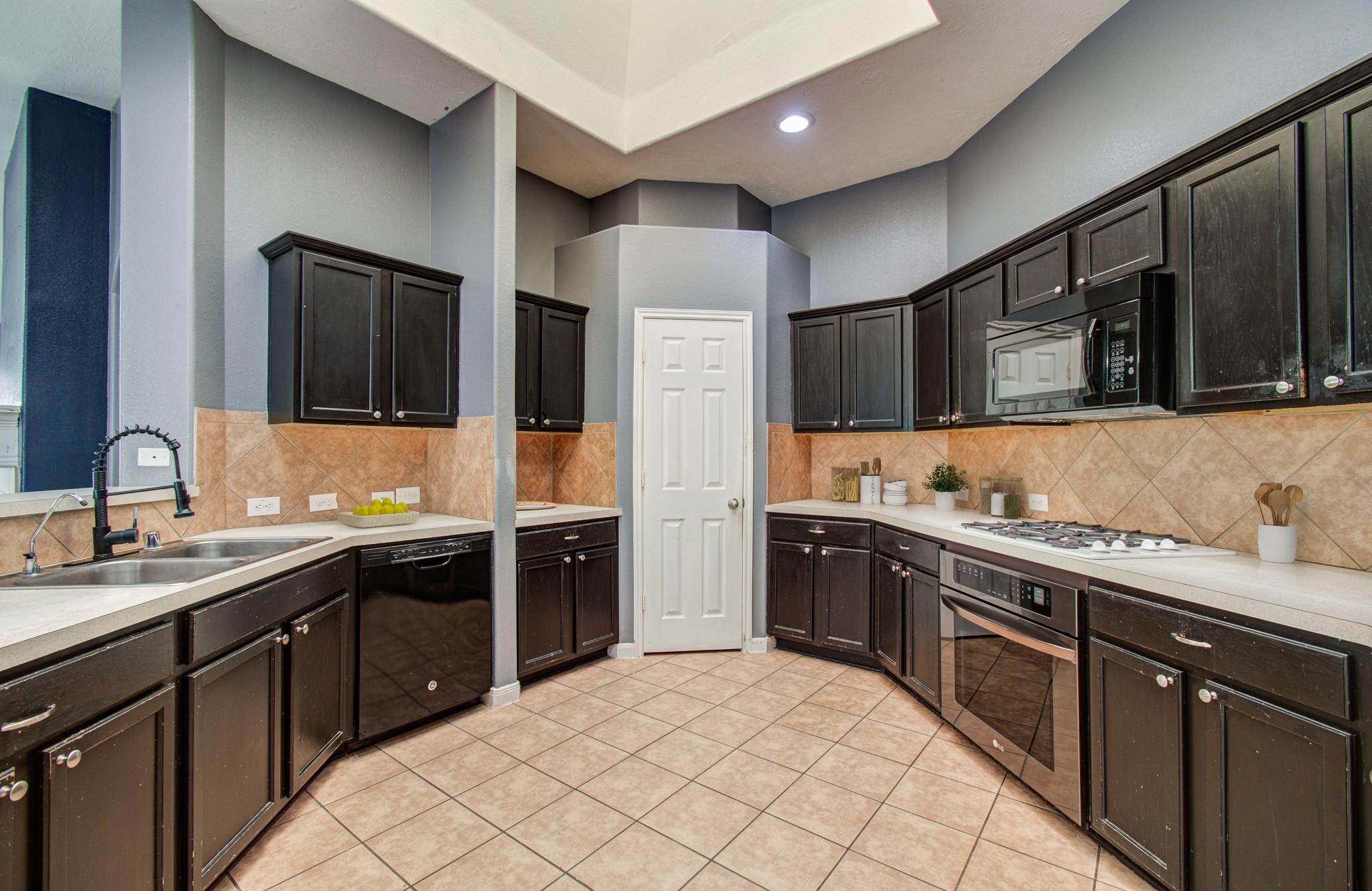 21606 Kings Bend Drive
