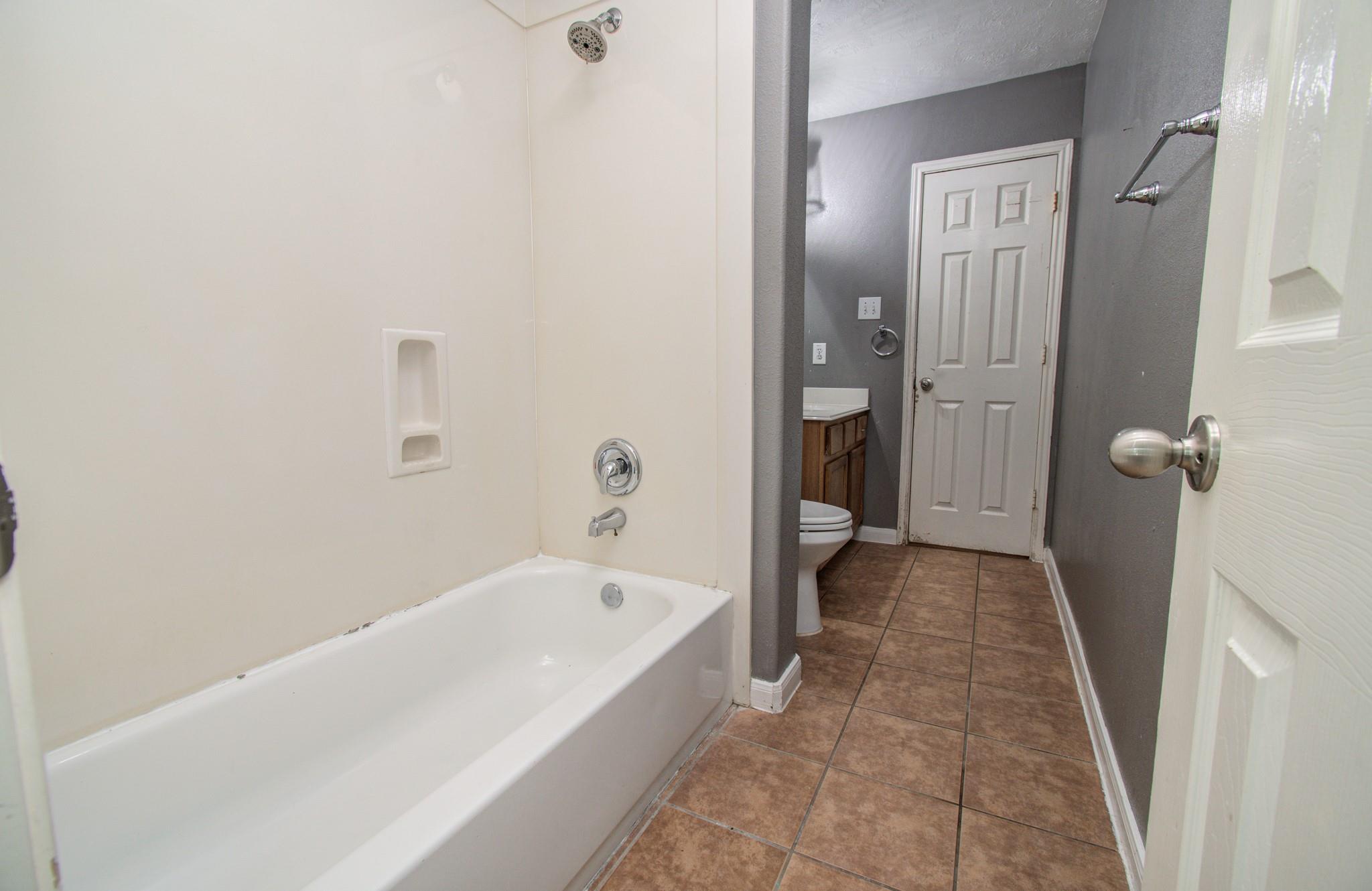 21606 Kings Bend Drive