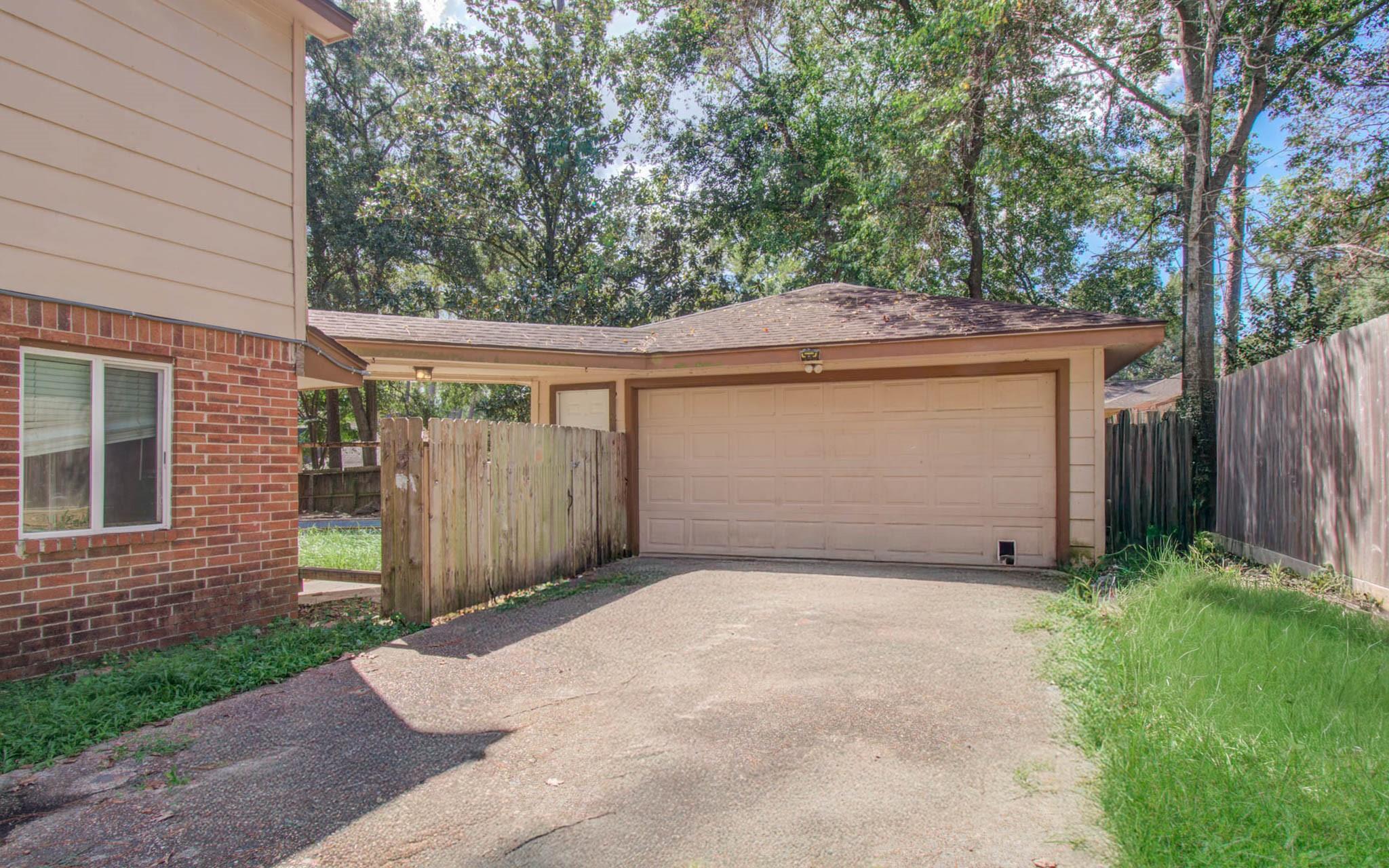2114 Woodland Valley Drive