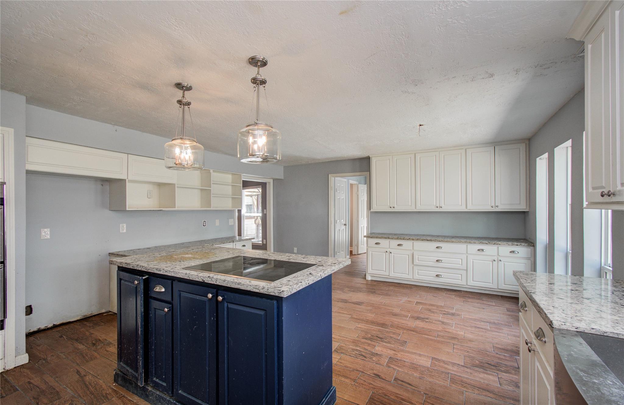 2114 Woodland Valley Drive