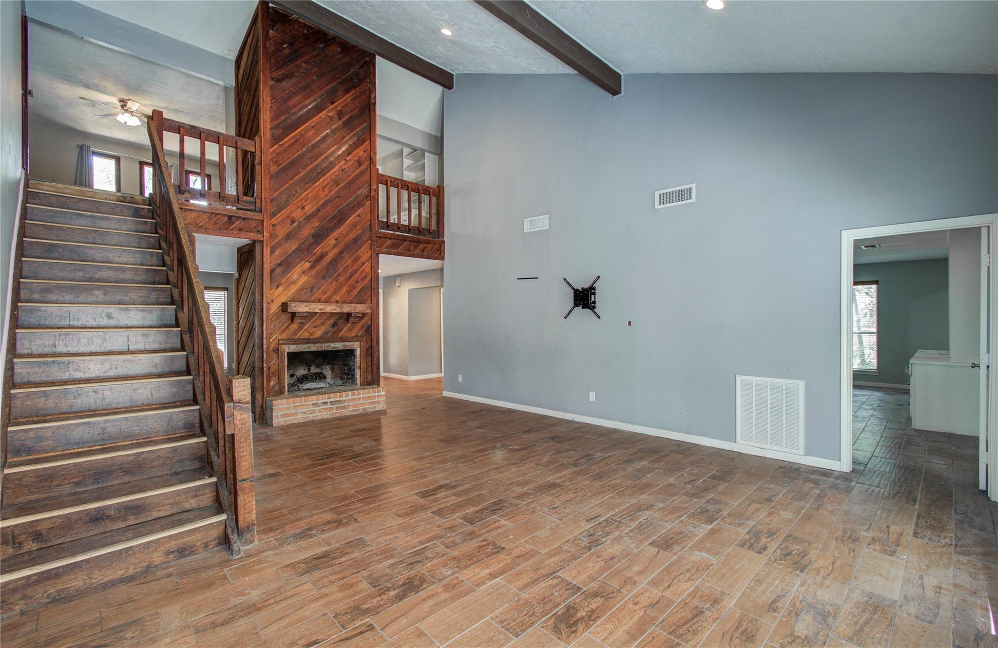 2114 Woodland Valley Drive