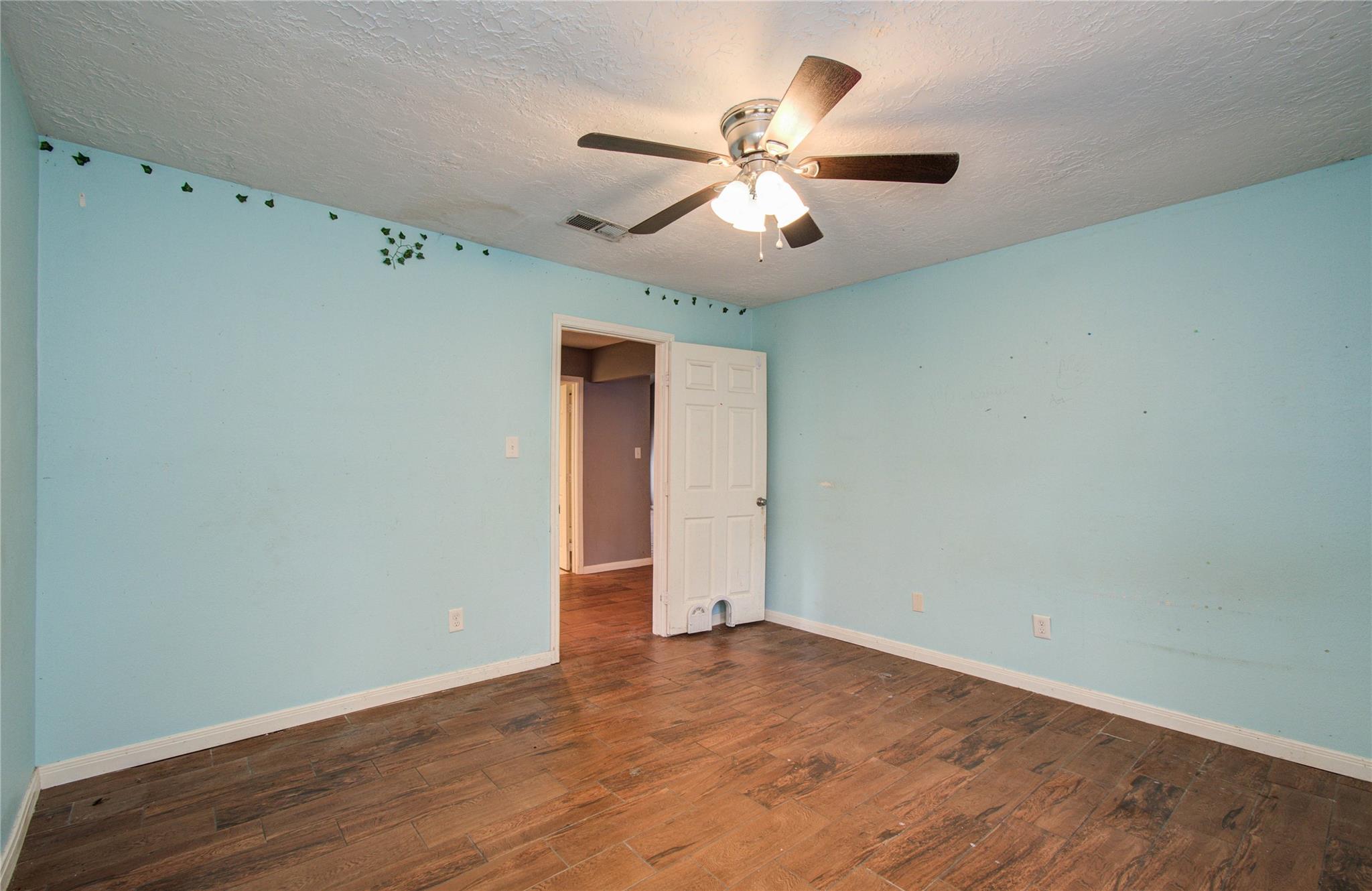2114 Woodland Valley Drive
