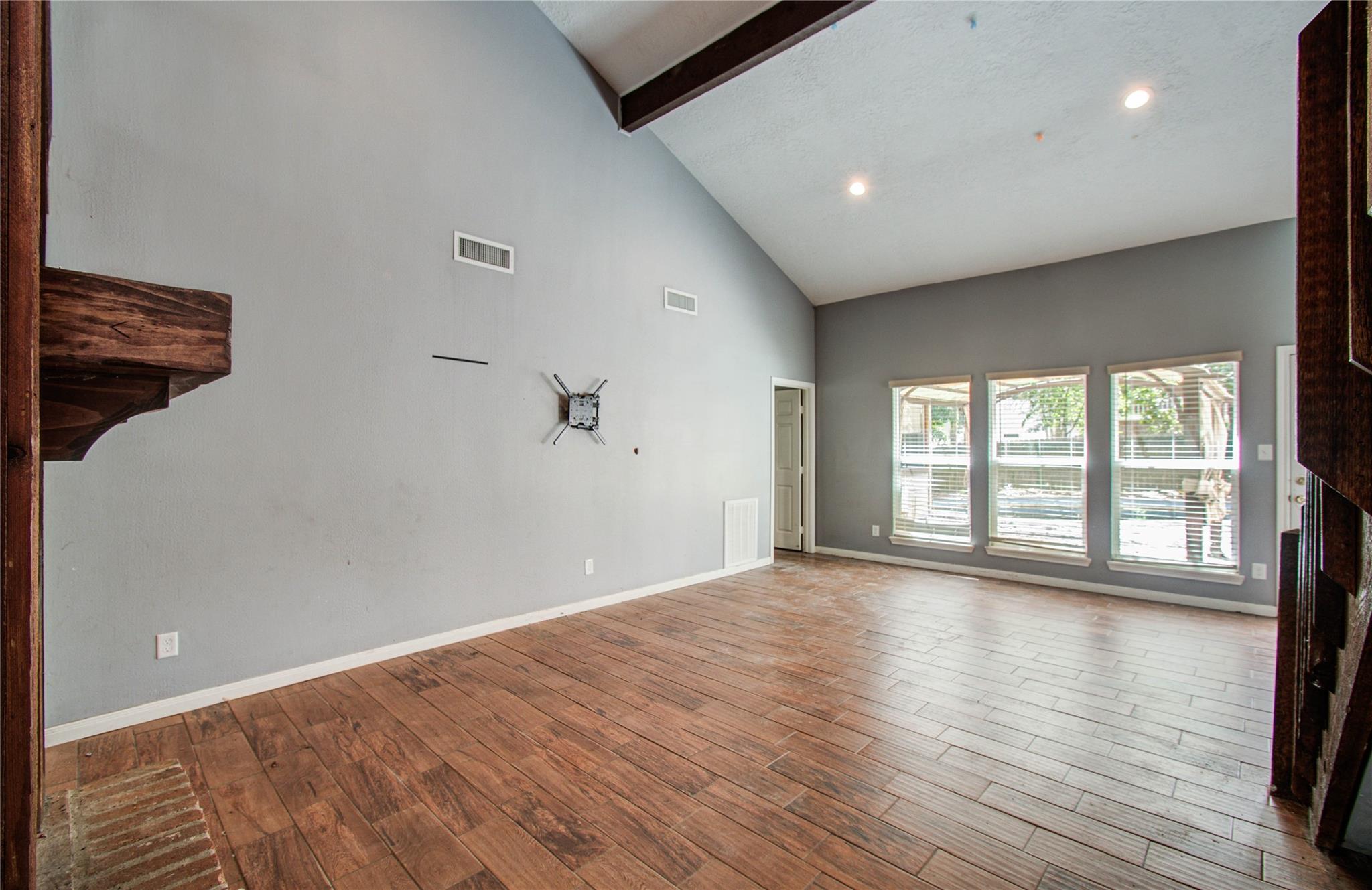 2114 Woodland Valley Drive