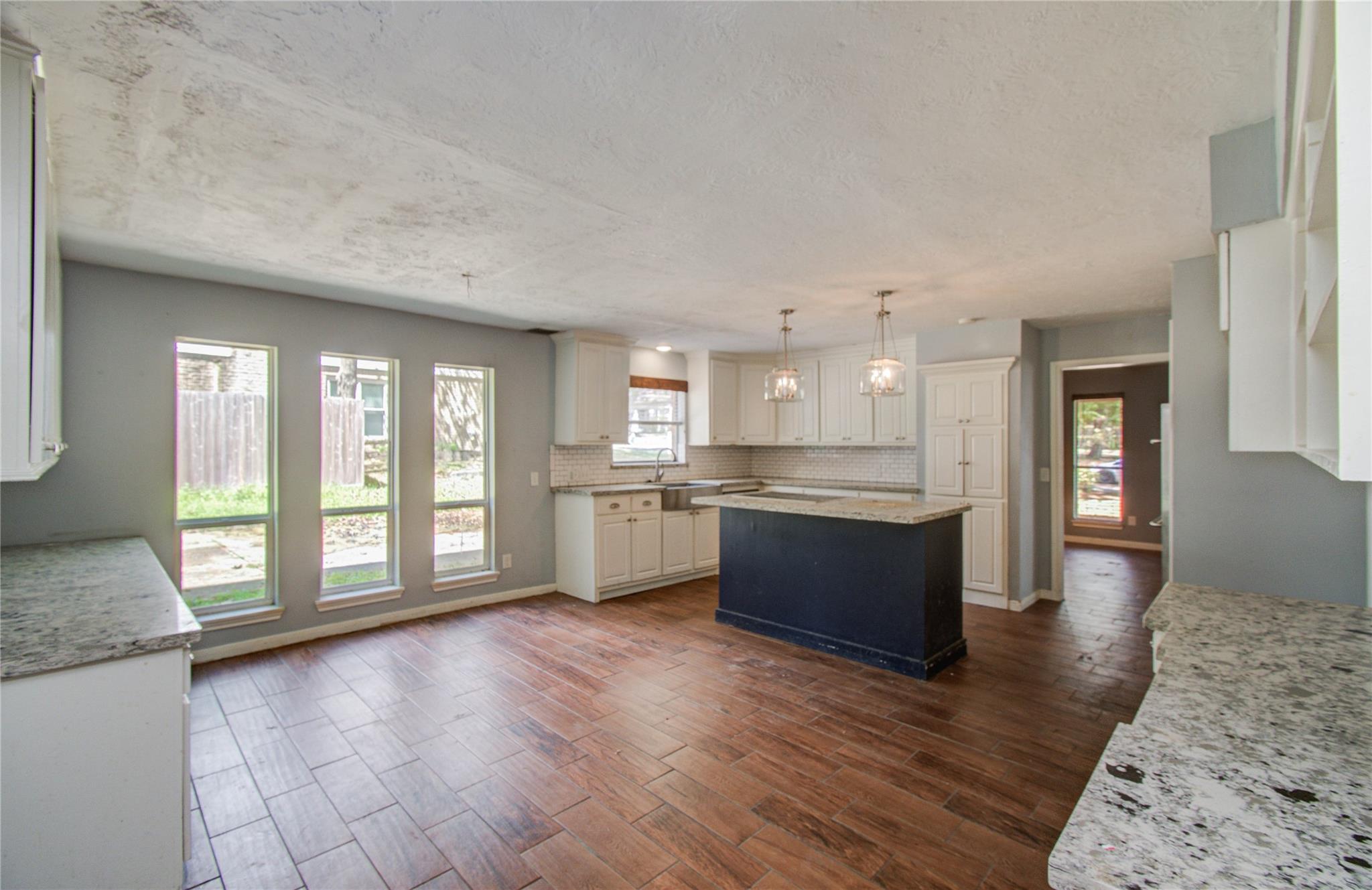 2114 Woodland Valley Drive