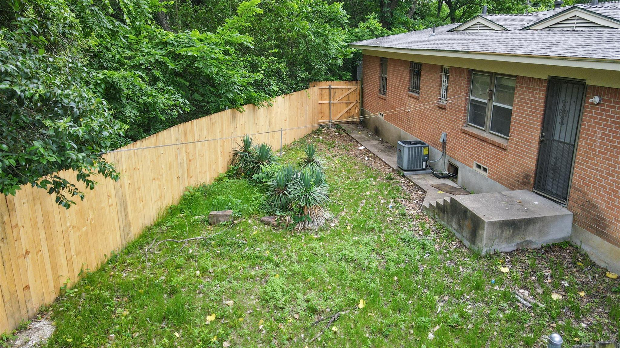 3016 Loganwood Drive