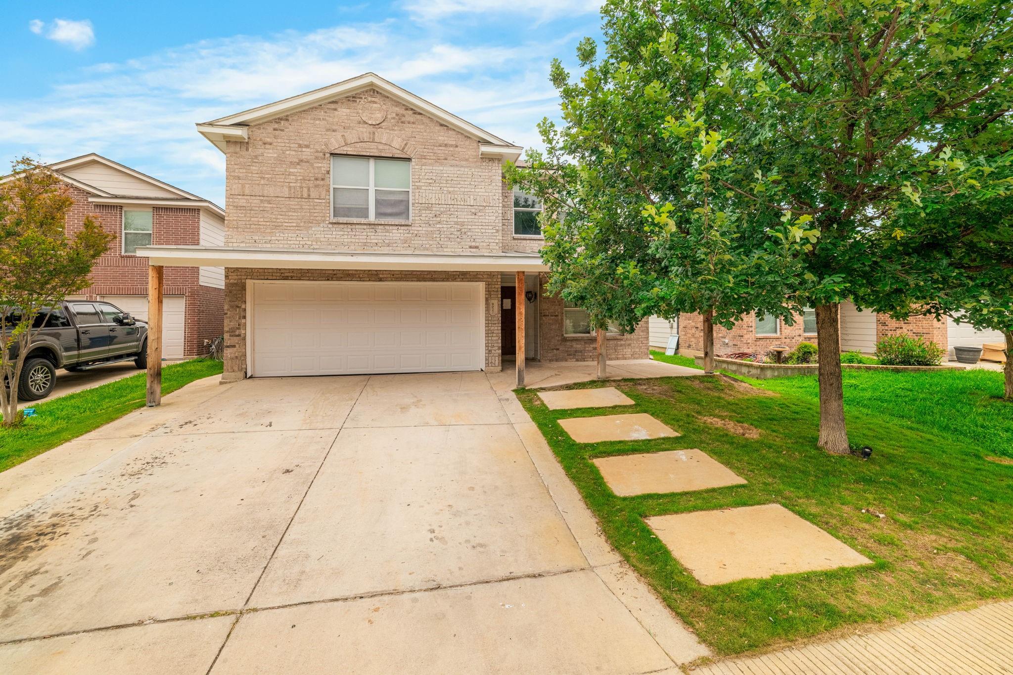 9027 Timber Laurel