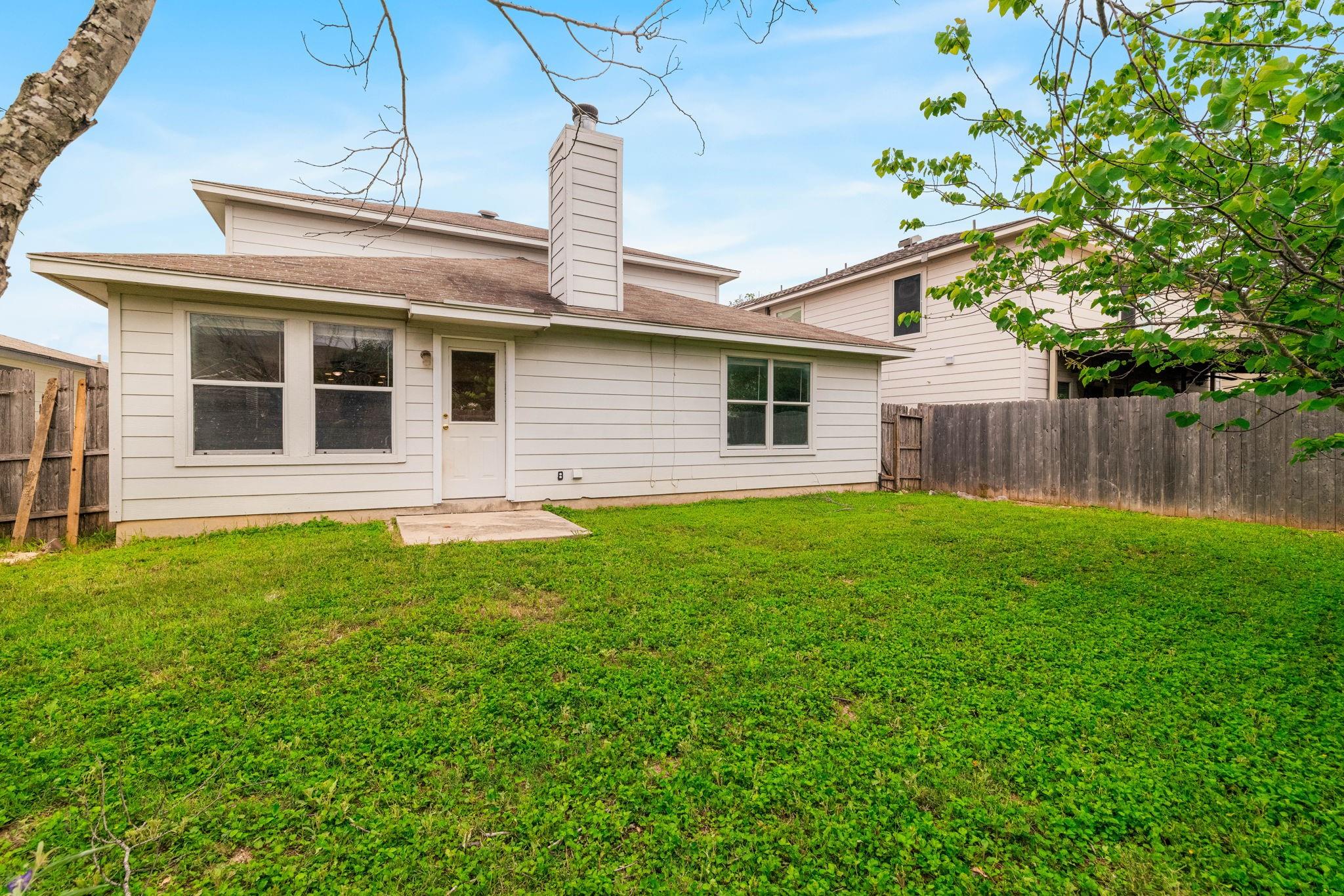 9027 Timber Laurel