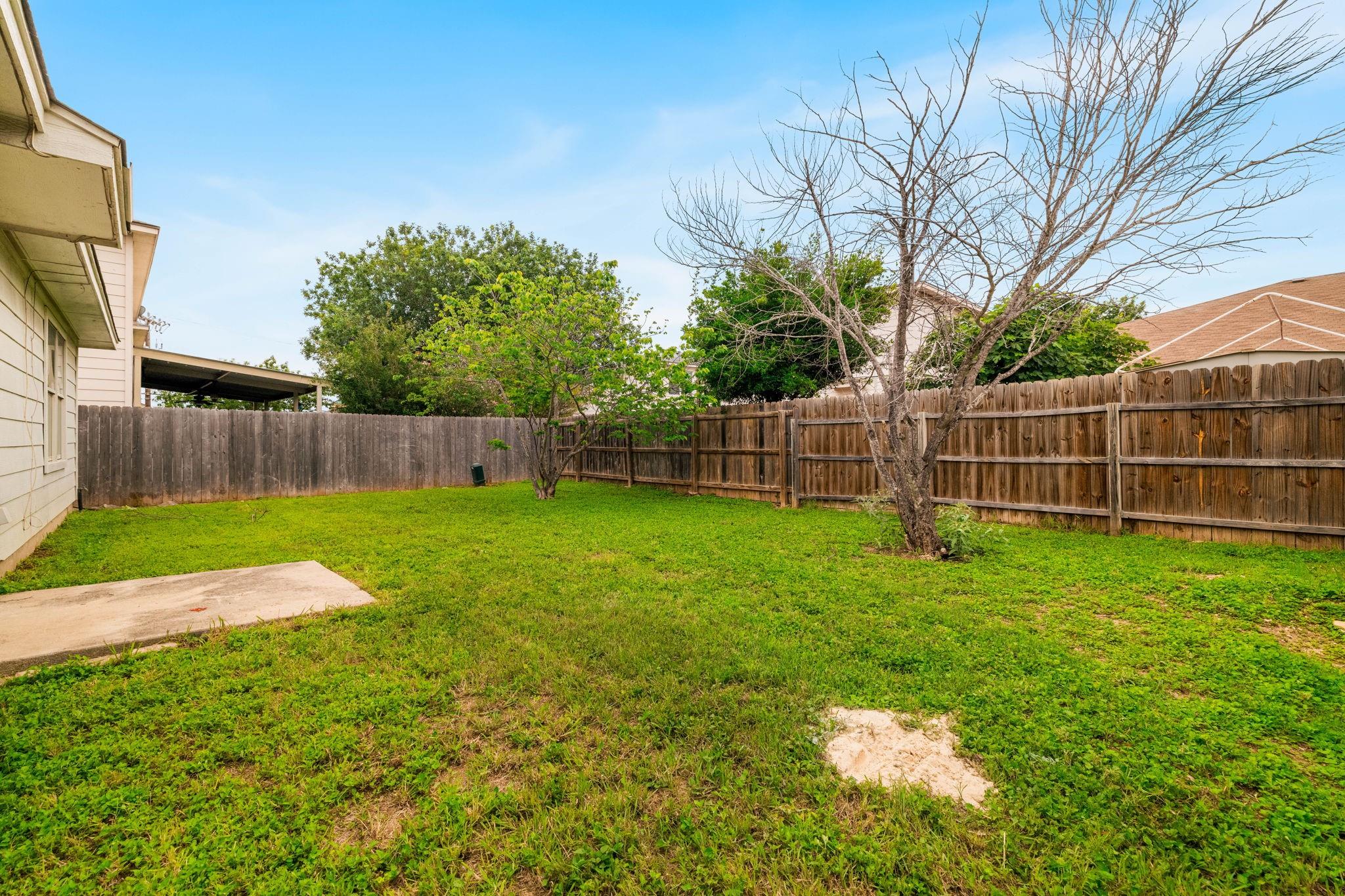 9027 Timber Laurel
