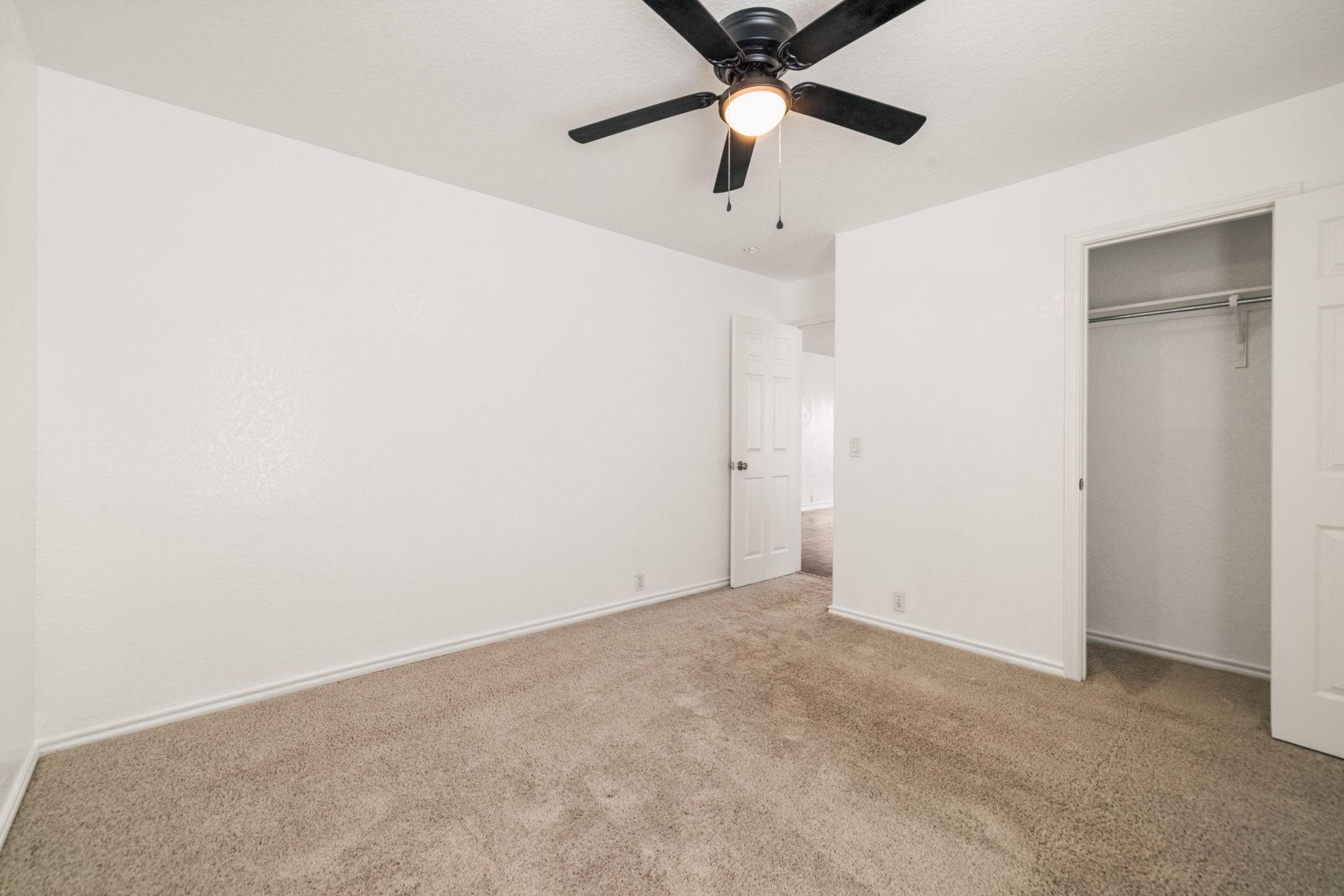 9027 Timber Laurel