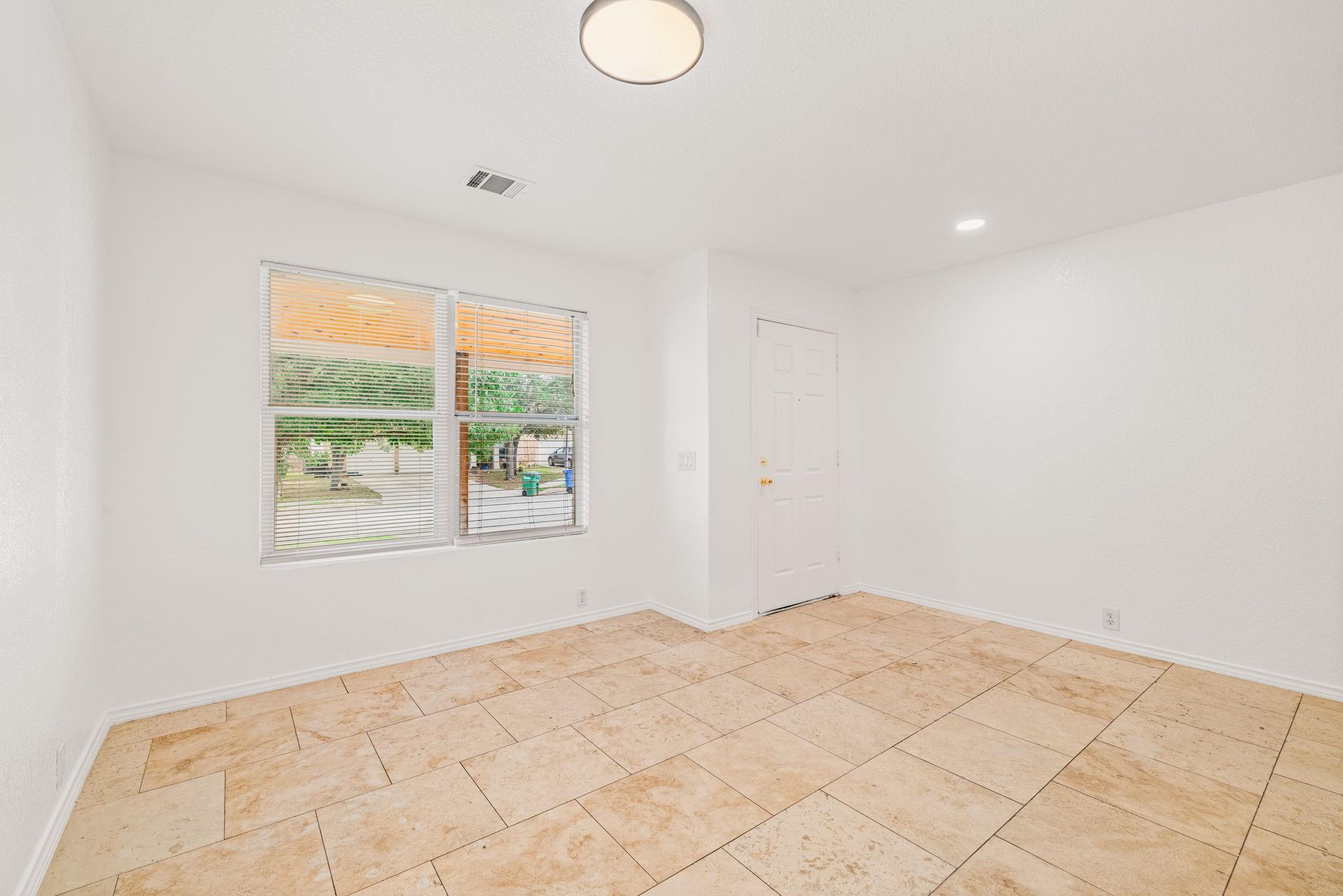 9027 Timber Laurel