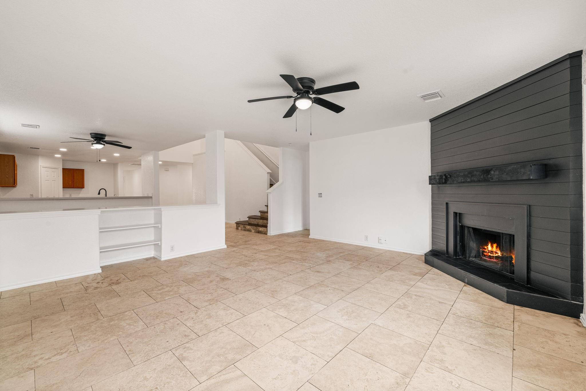 9027 Timber Laurel