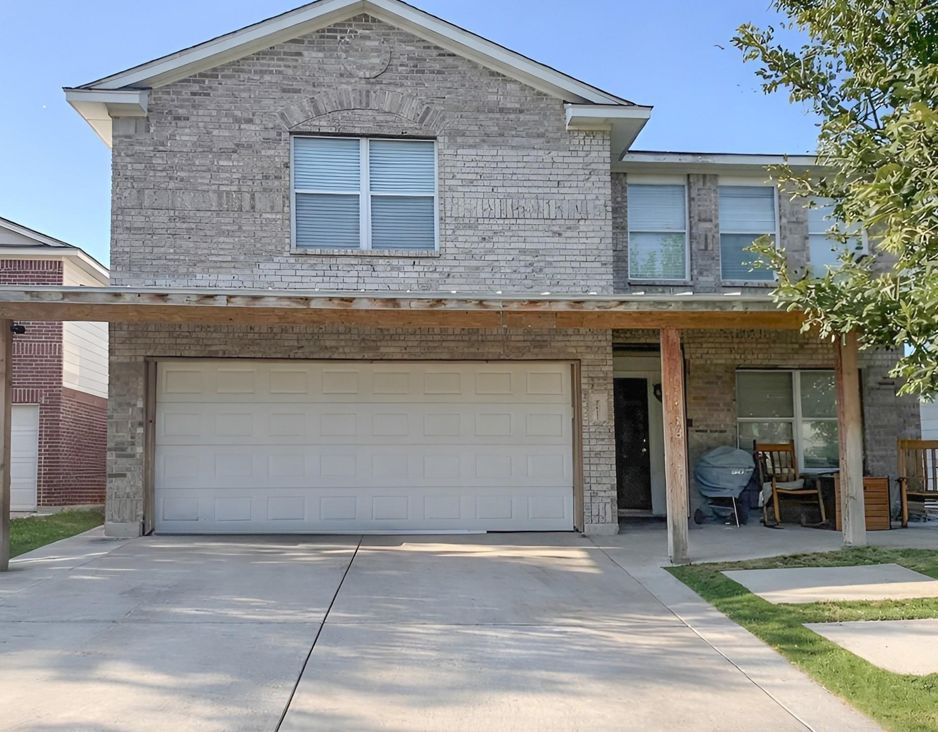 9027 Timber Laurel