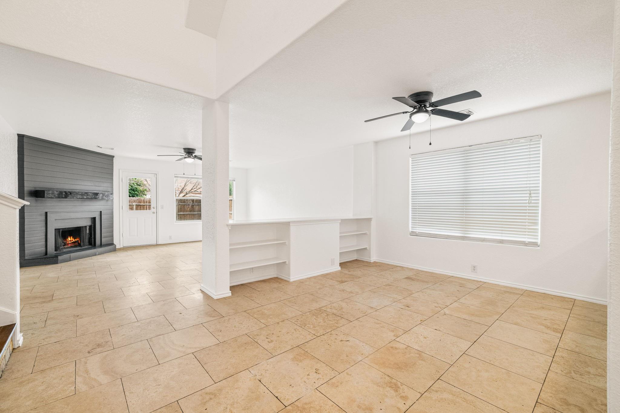 9027 Timber Laurel