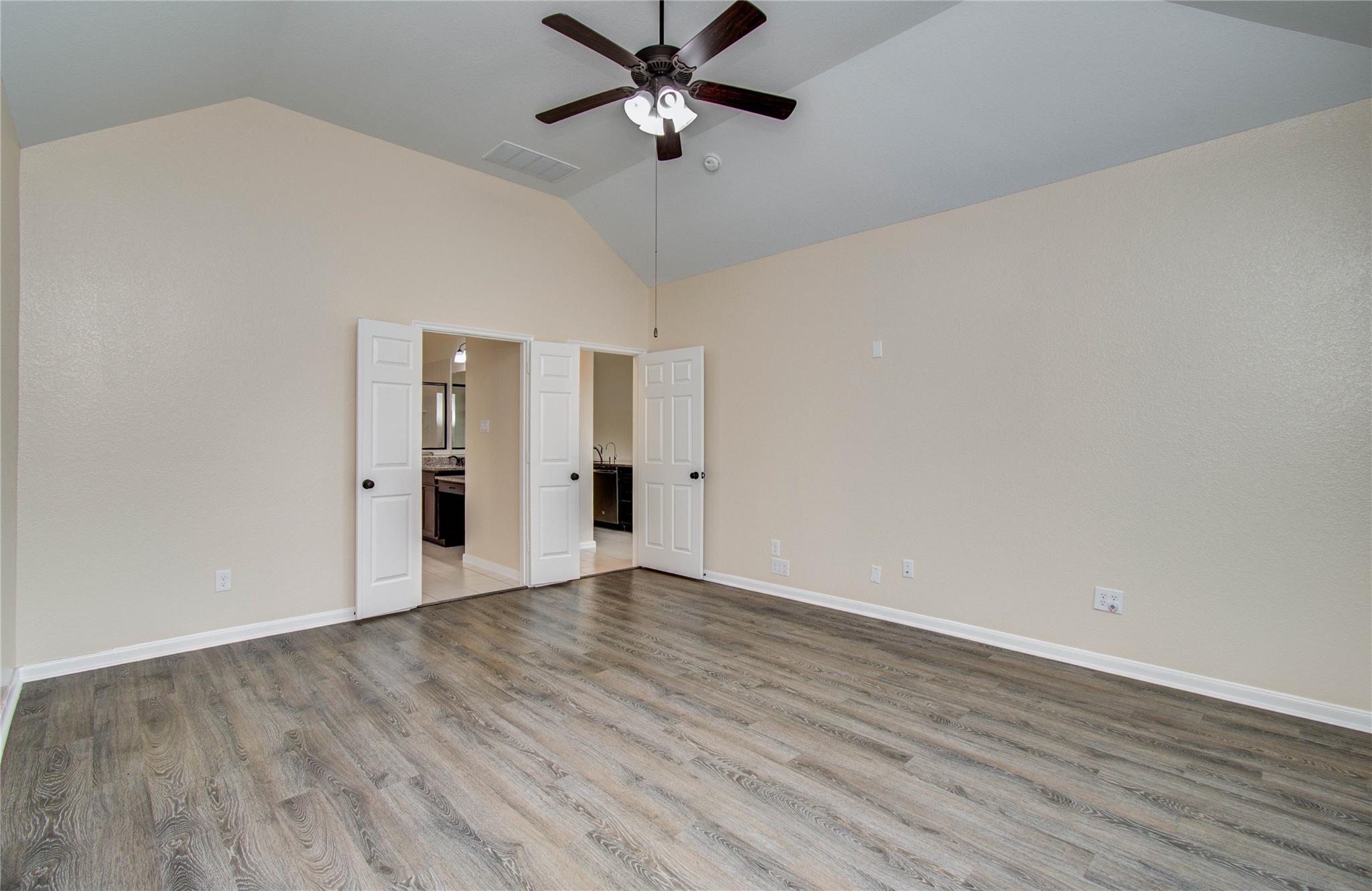 15607 Whispering Green Drive