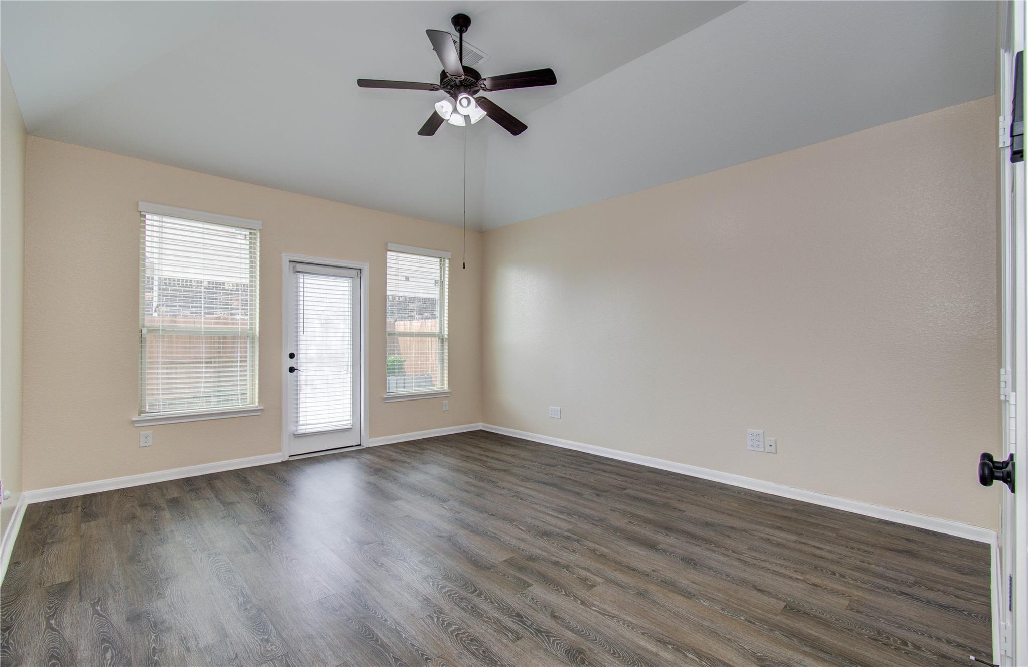 15607 Whispering Green Drive