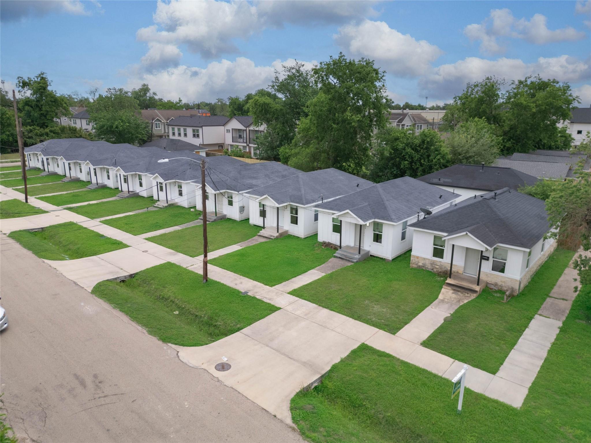 2310 Solo Street