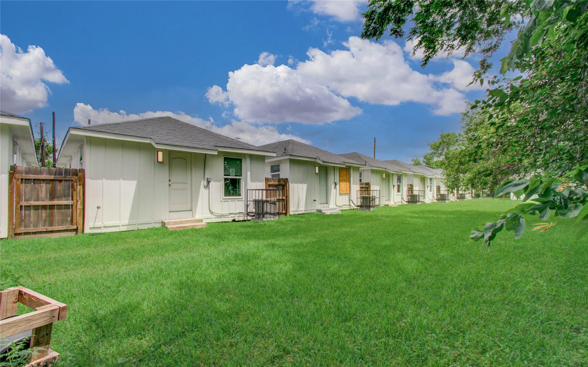 2310 Solo Street