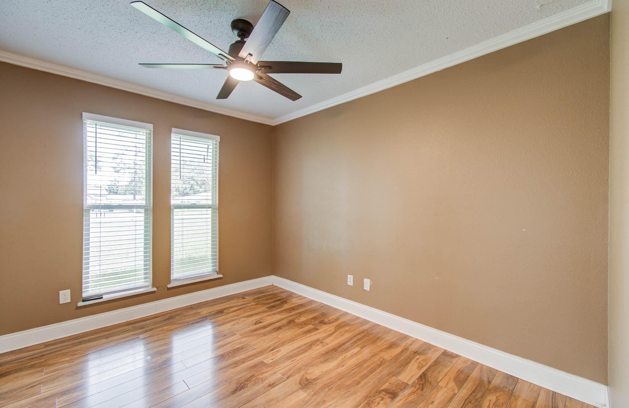 123 W Circle Drive
