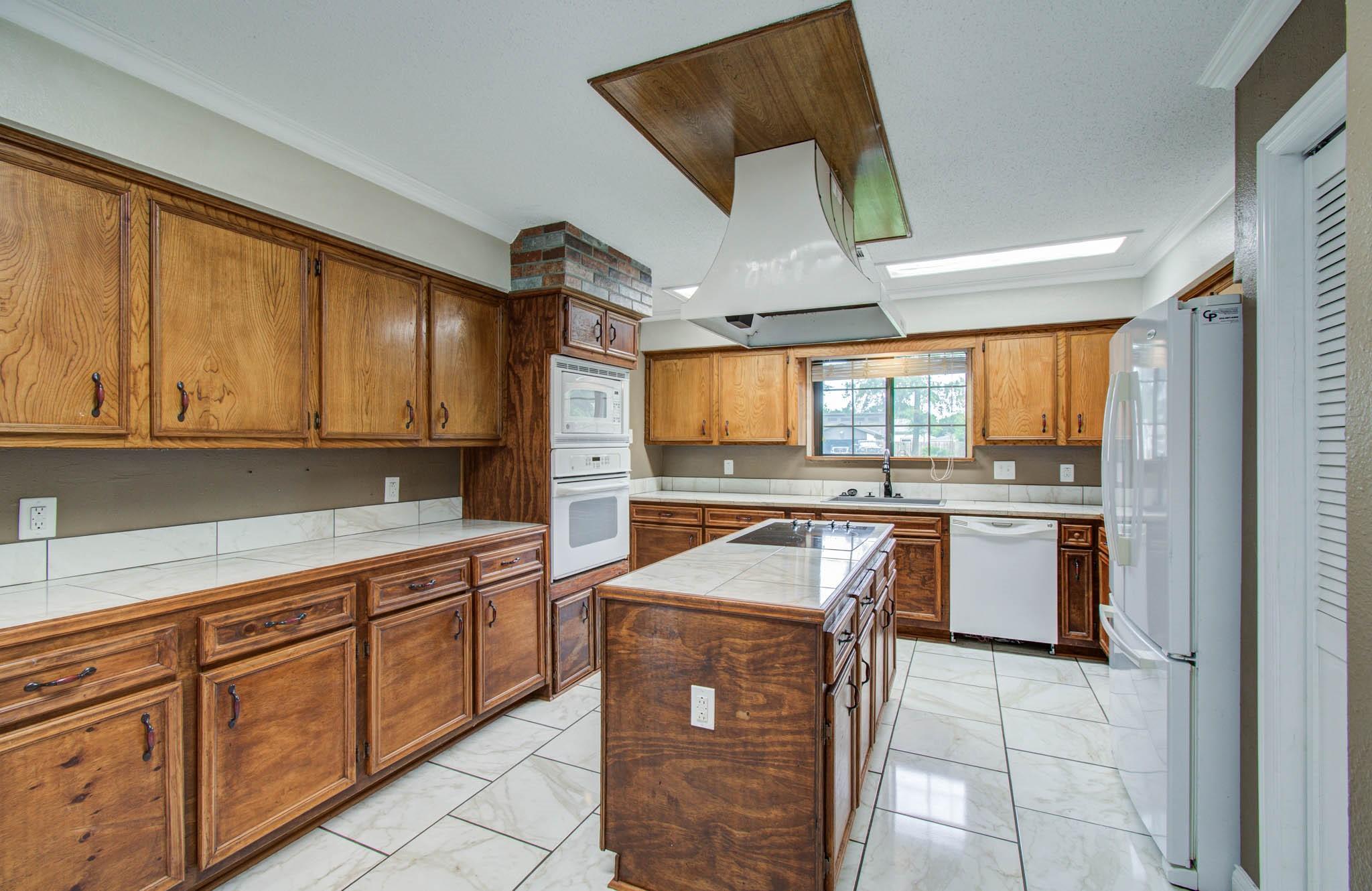 123 W Circle Drive