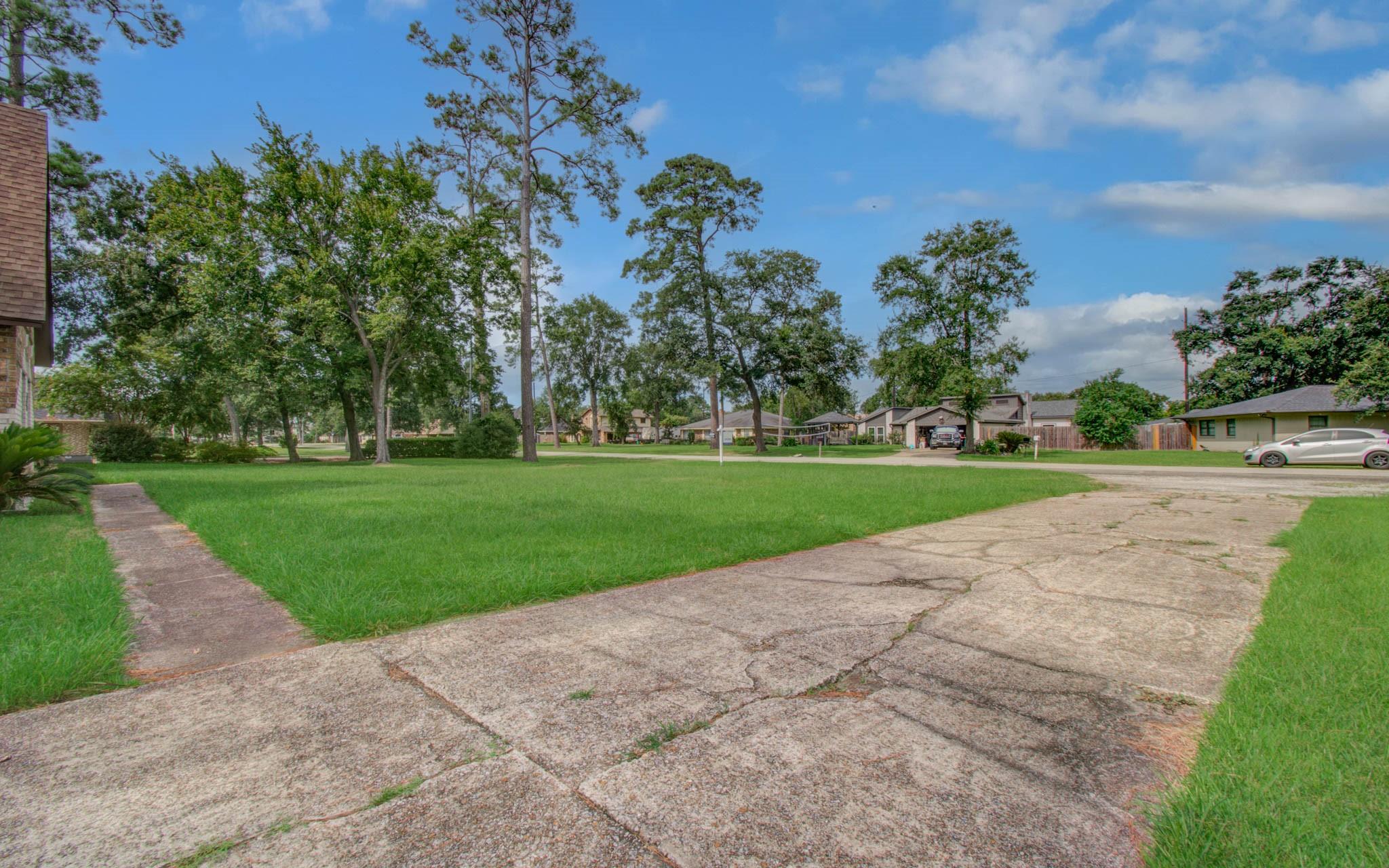 123 W Circle Drive