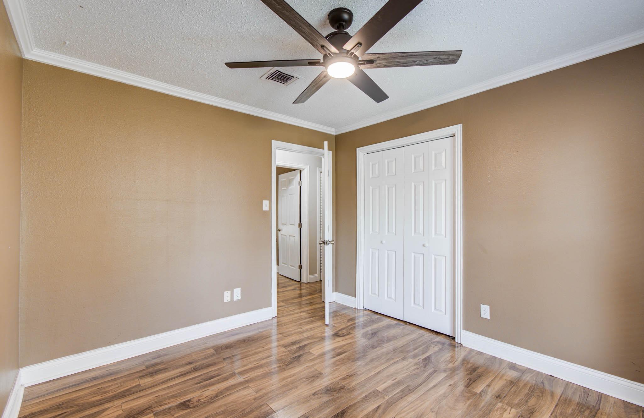 123 W Circle Drive
