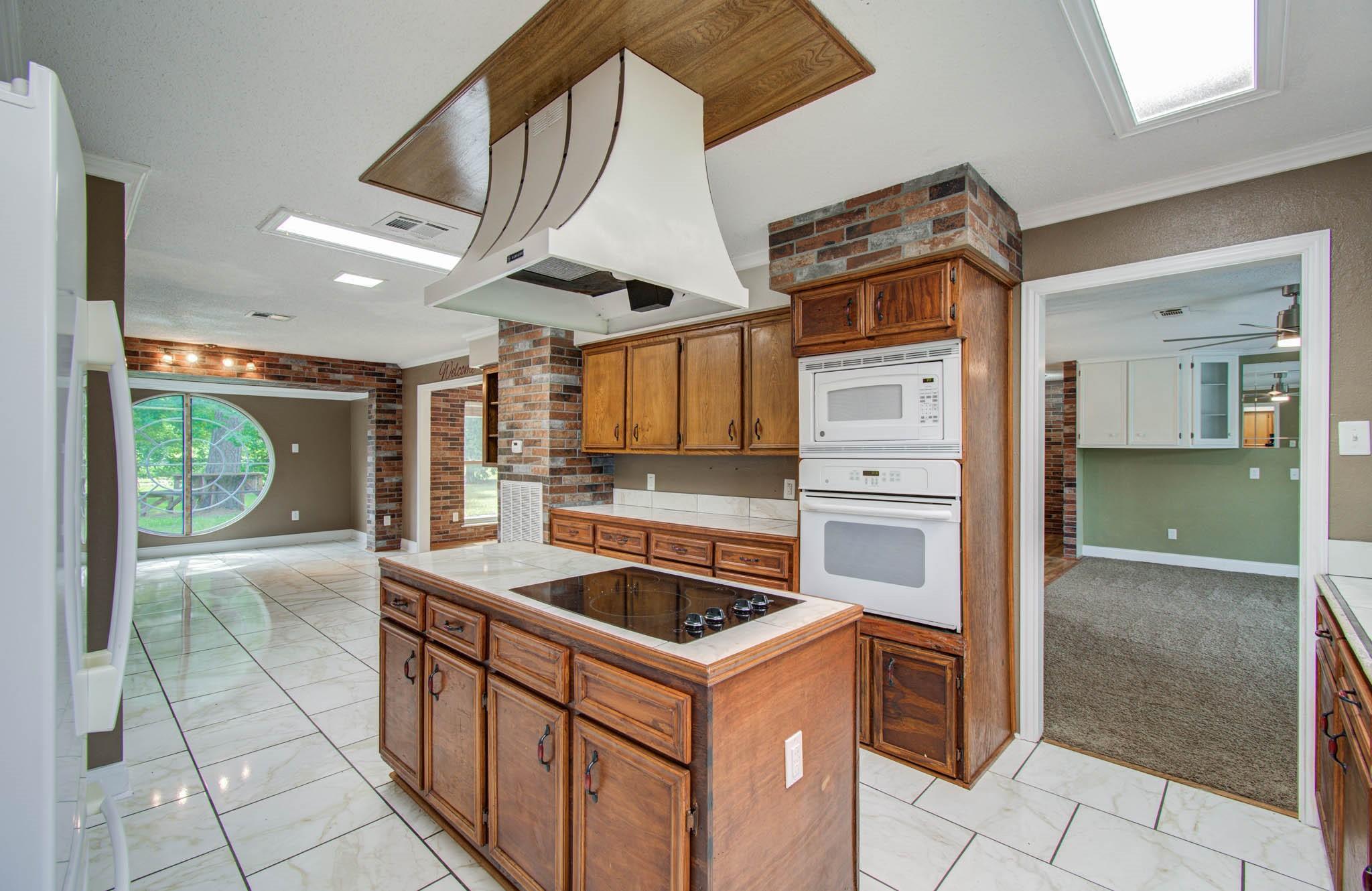 123 W Circle Drive