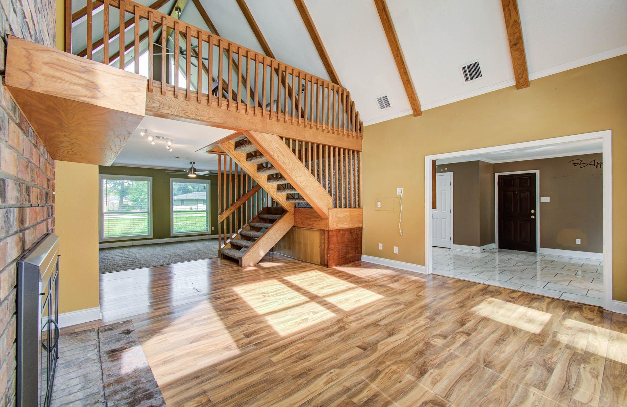 123 W Circle Drive