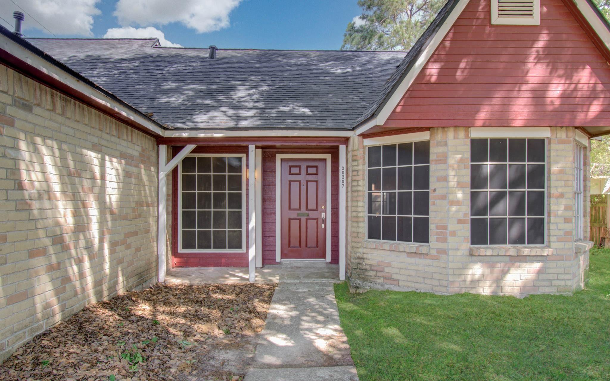 20207 Misty Pines Drive