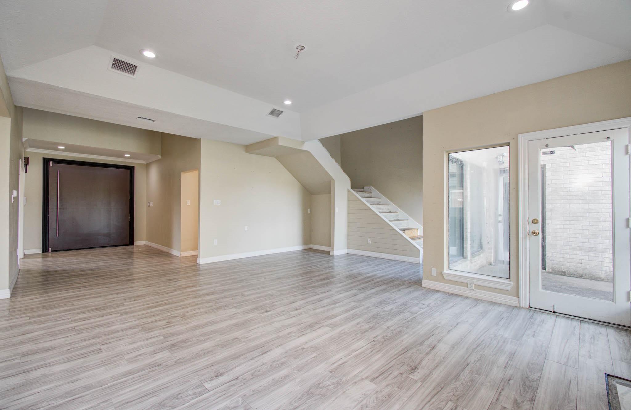 3902 Crow Valley Drive