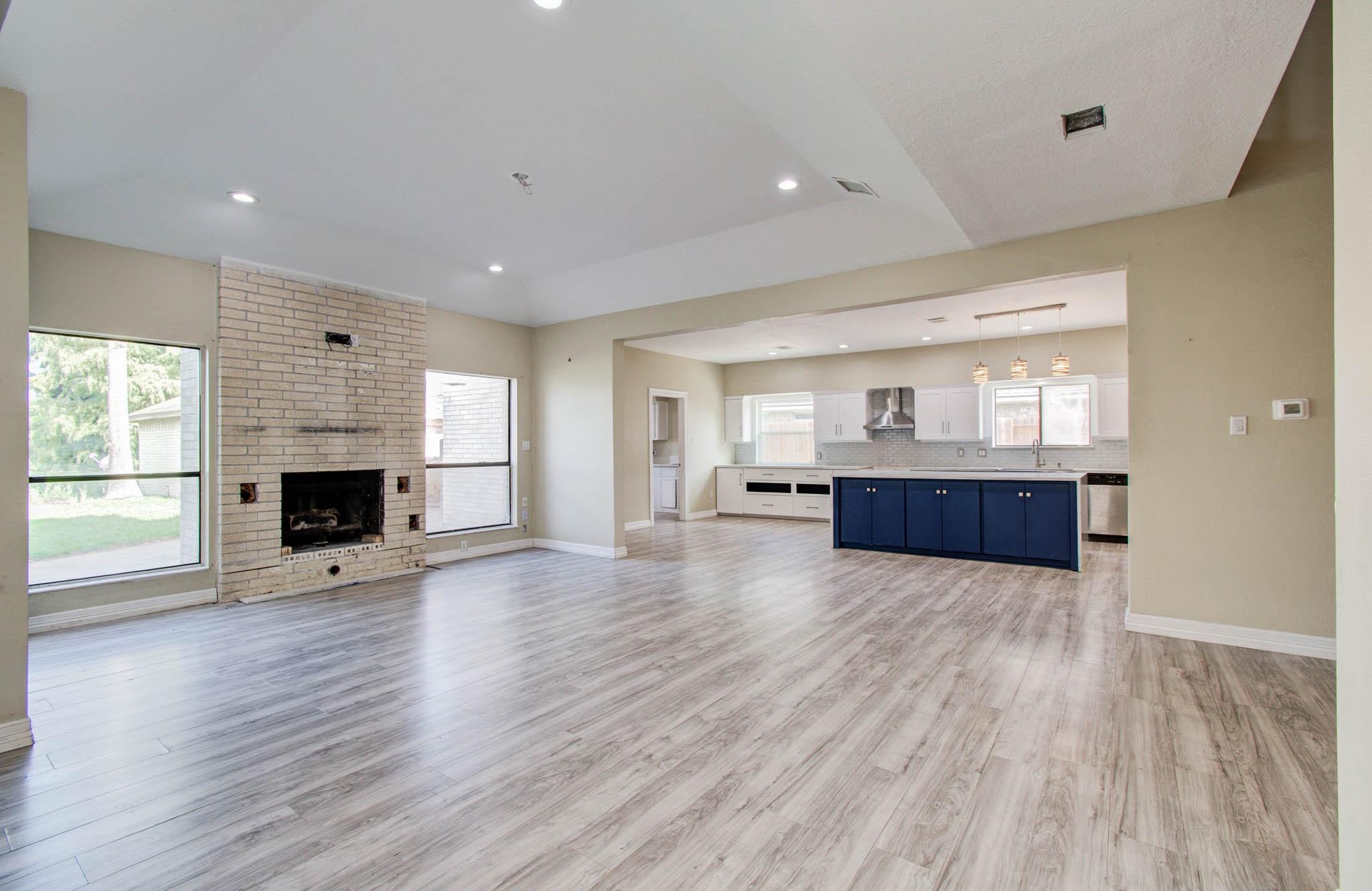 3902 Crow Valley Drive