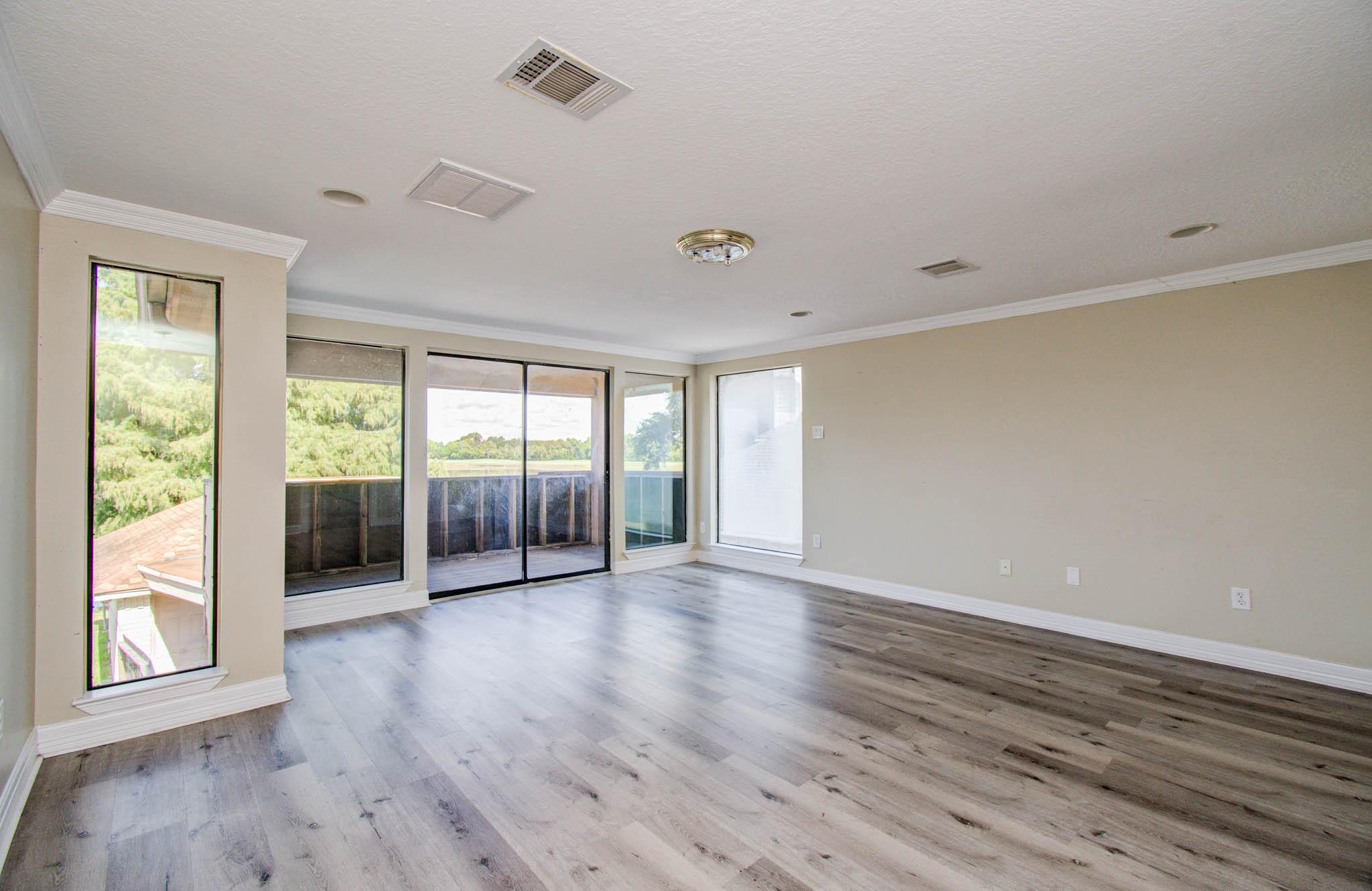 3902 Crow Valley Drive