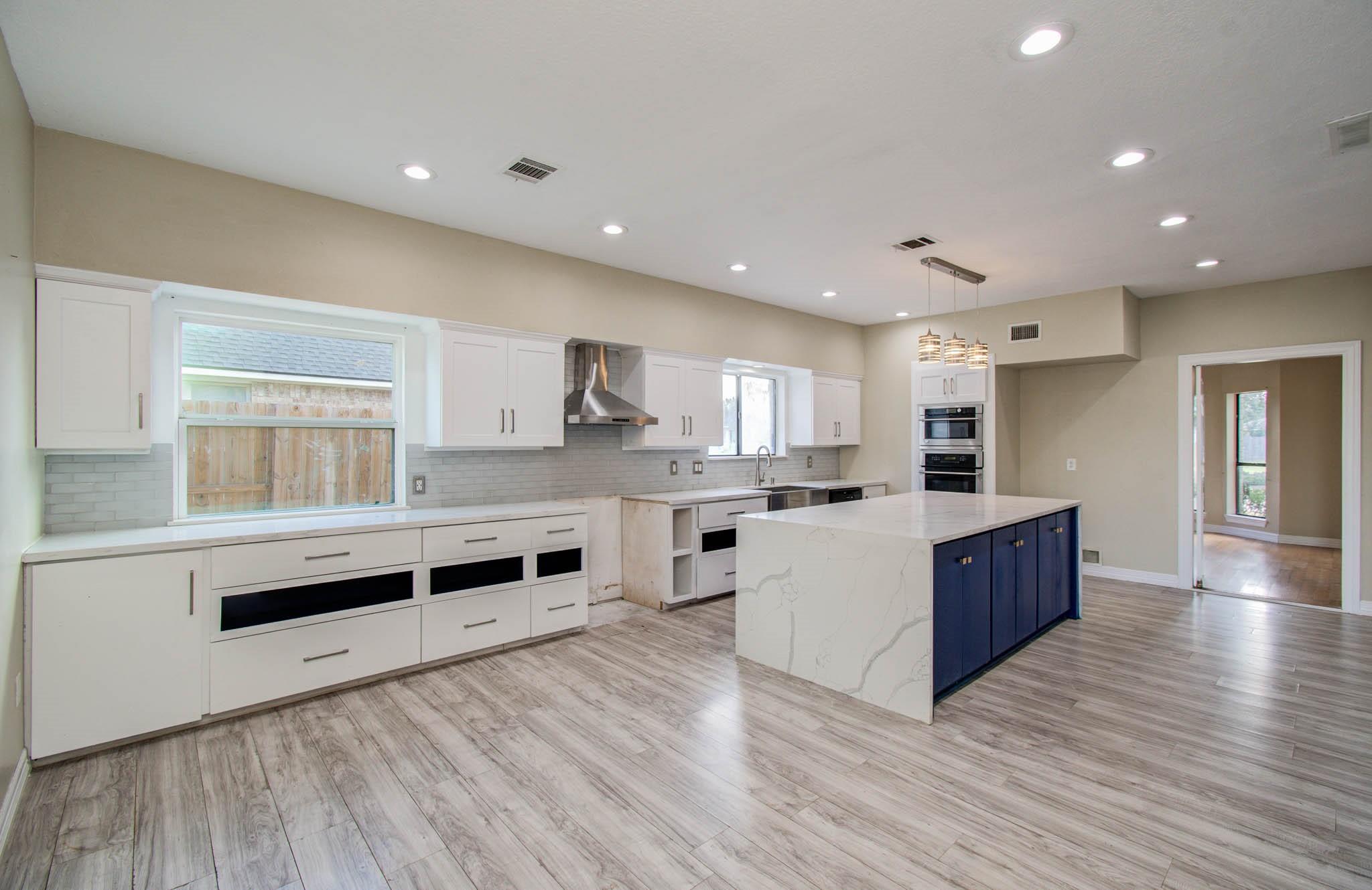 3902 Crow Valley Drive