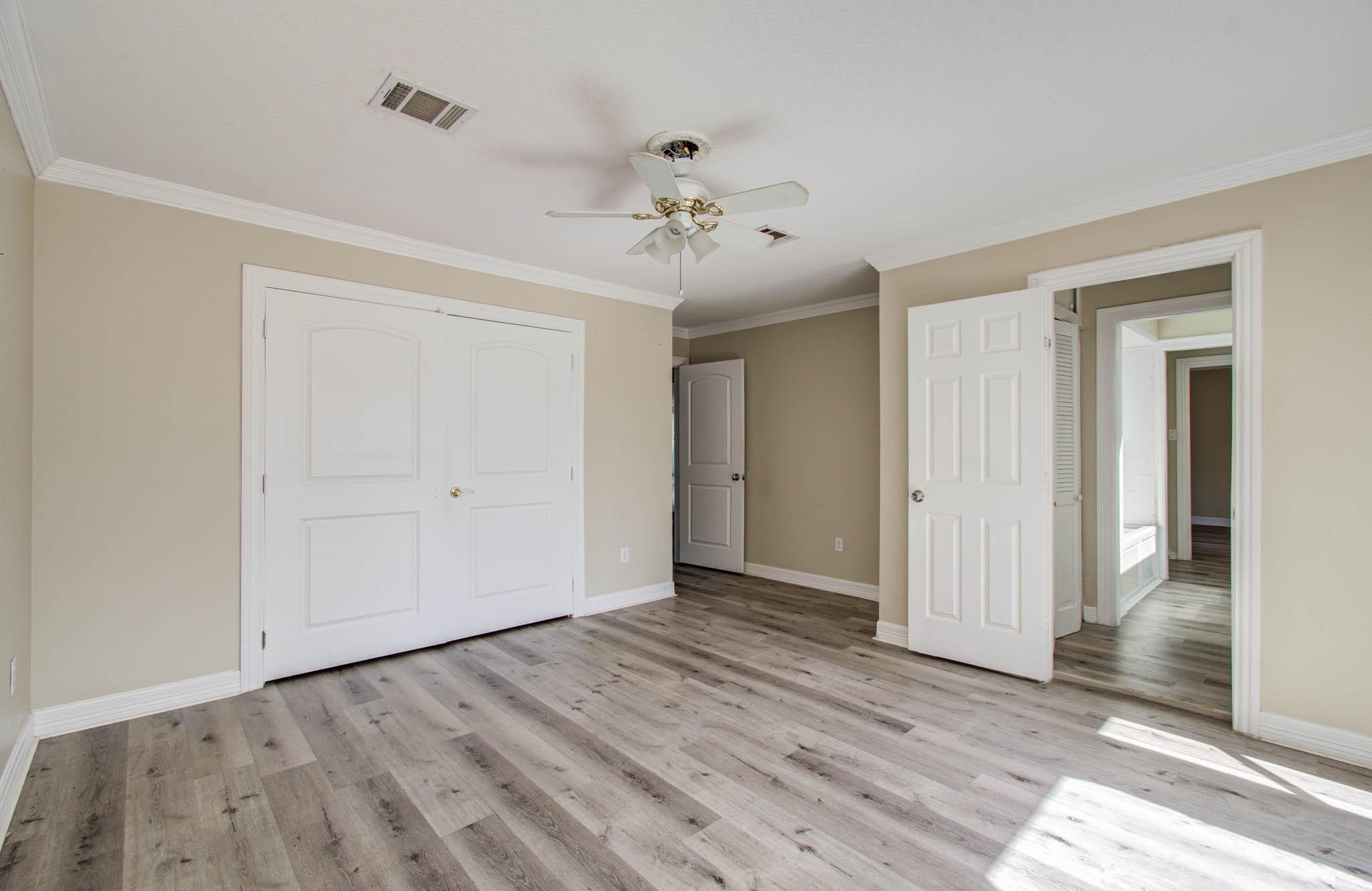 3902 Crow Valley Drive