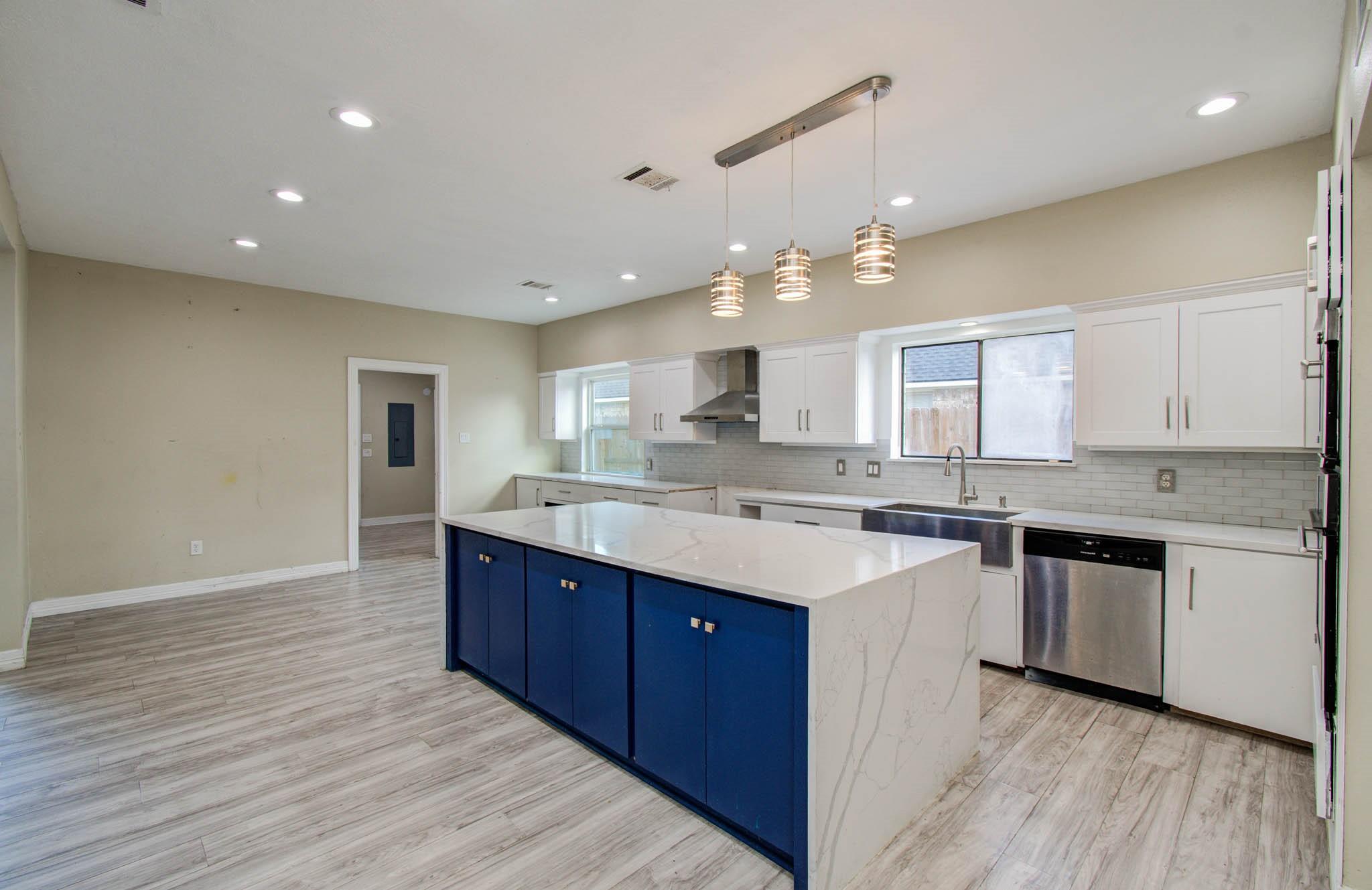 3902 Crow Valley Drive