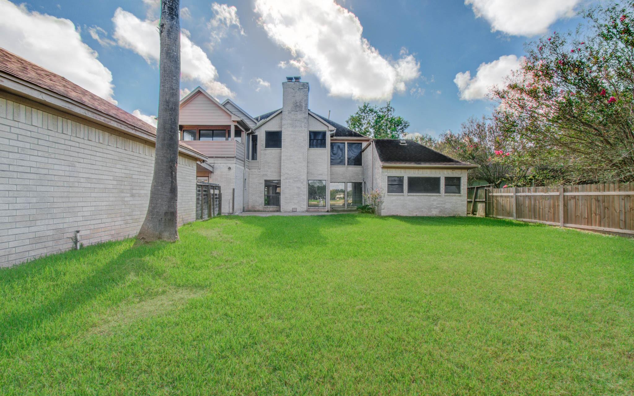 3902 Crow Valley Drive