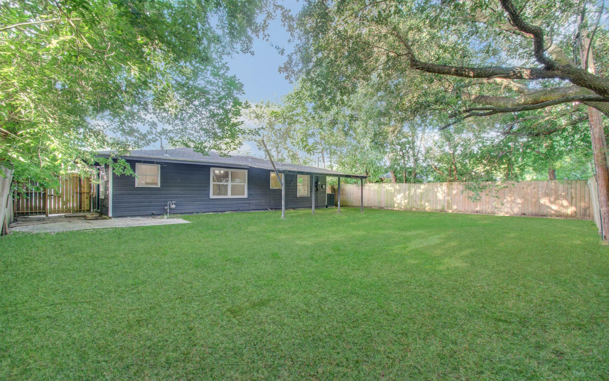 5634 Ridgeway Drive