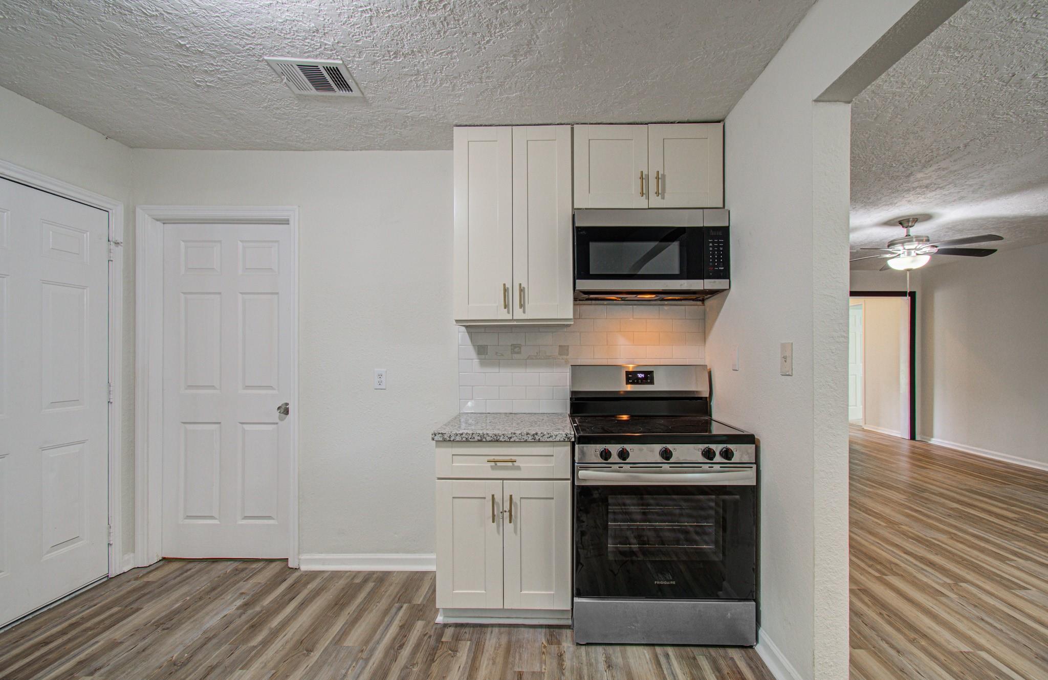 5634 Ridgeway Drive