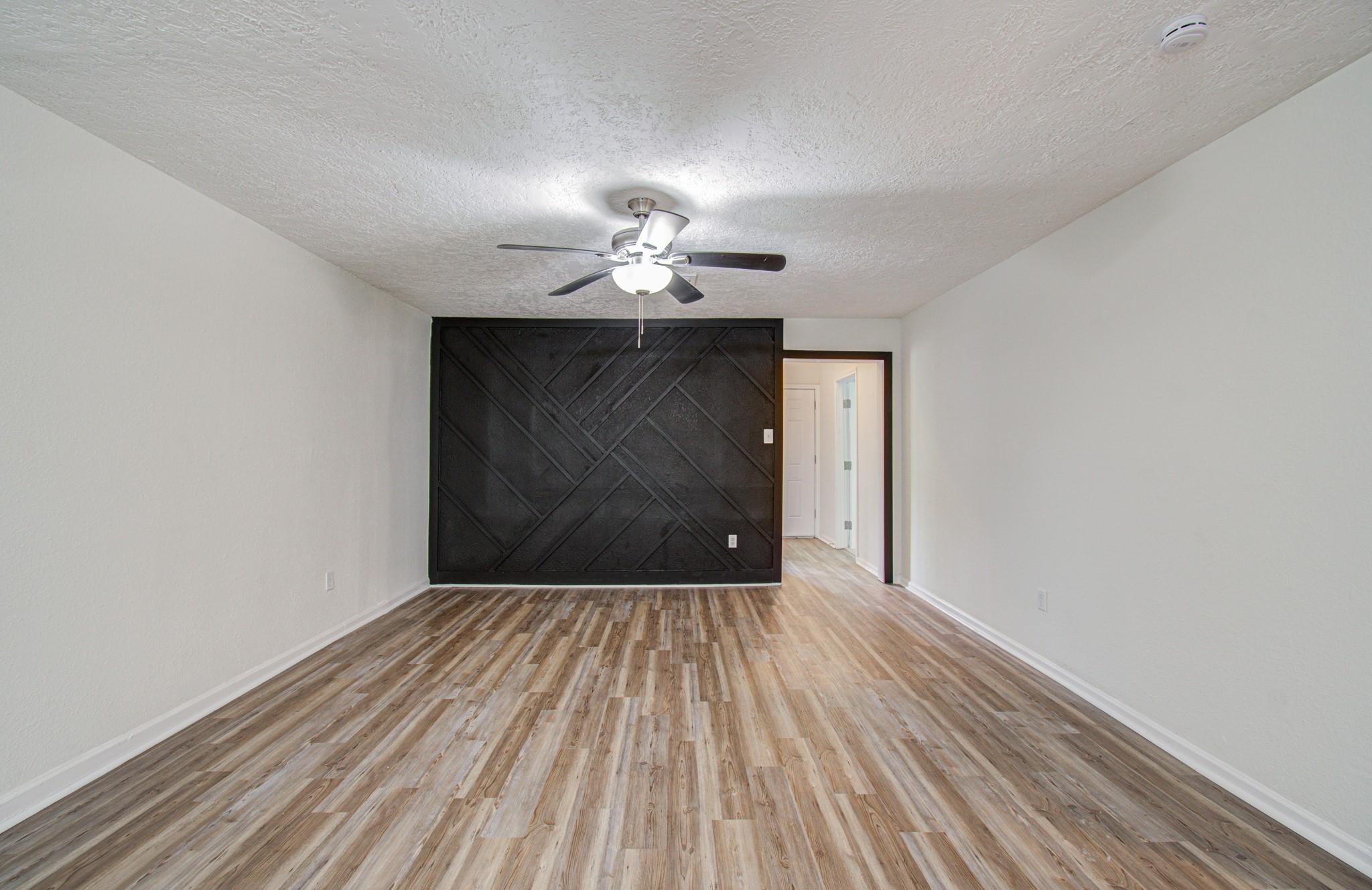 5634 Ridgeway Drive