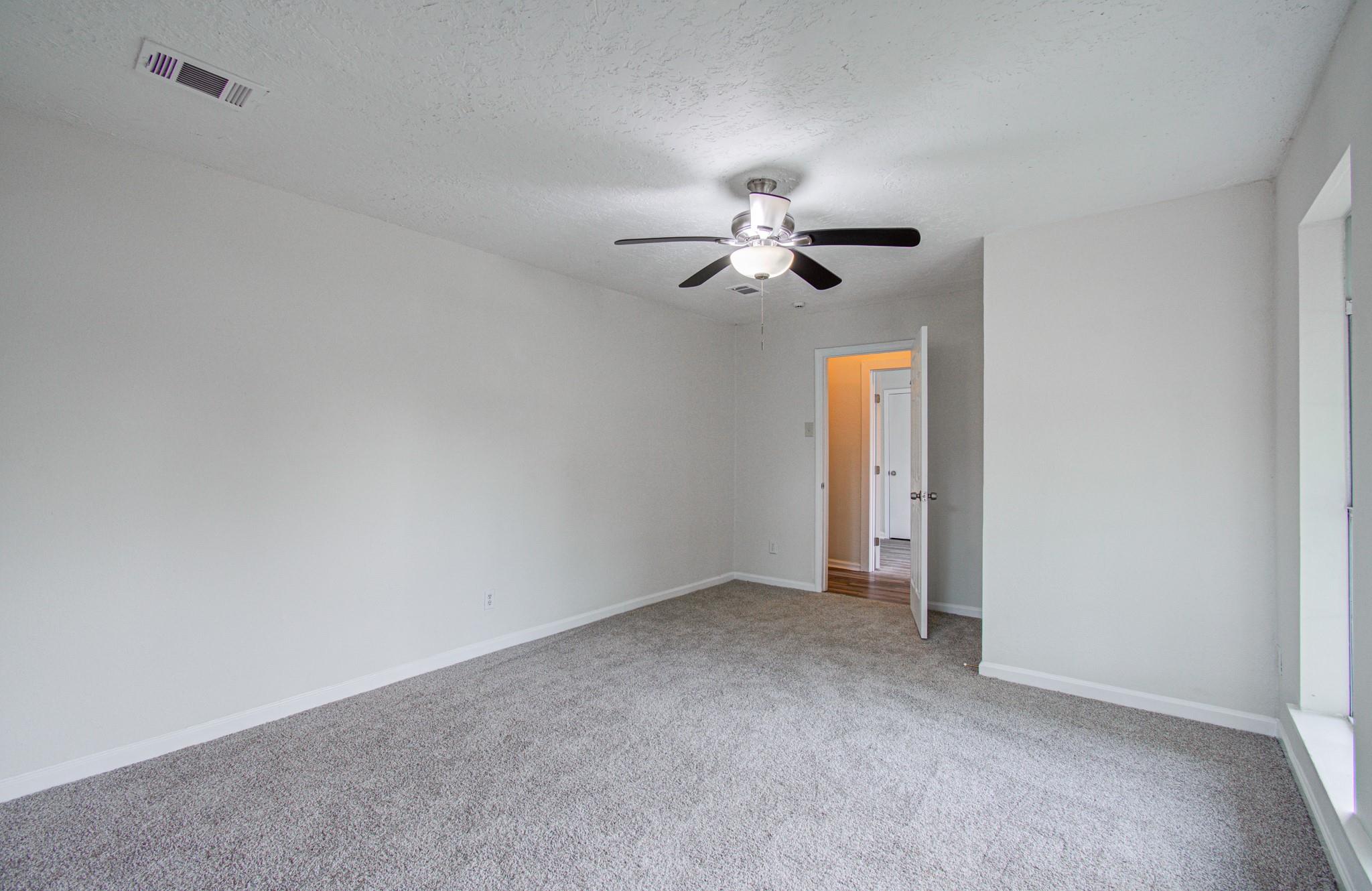 5634 Ridgeway Drive